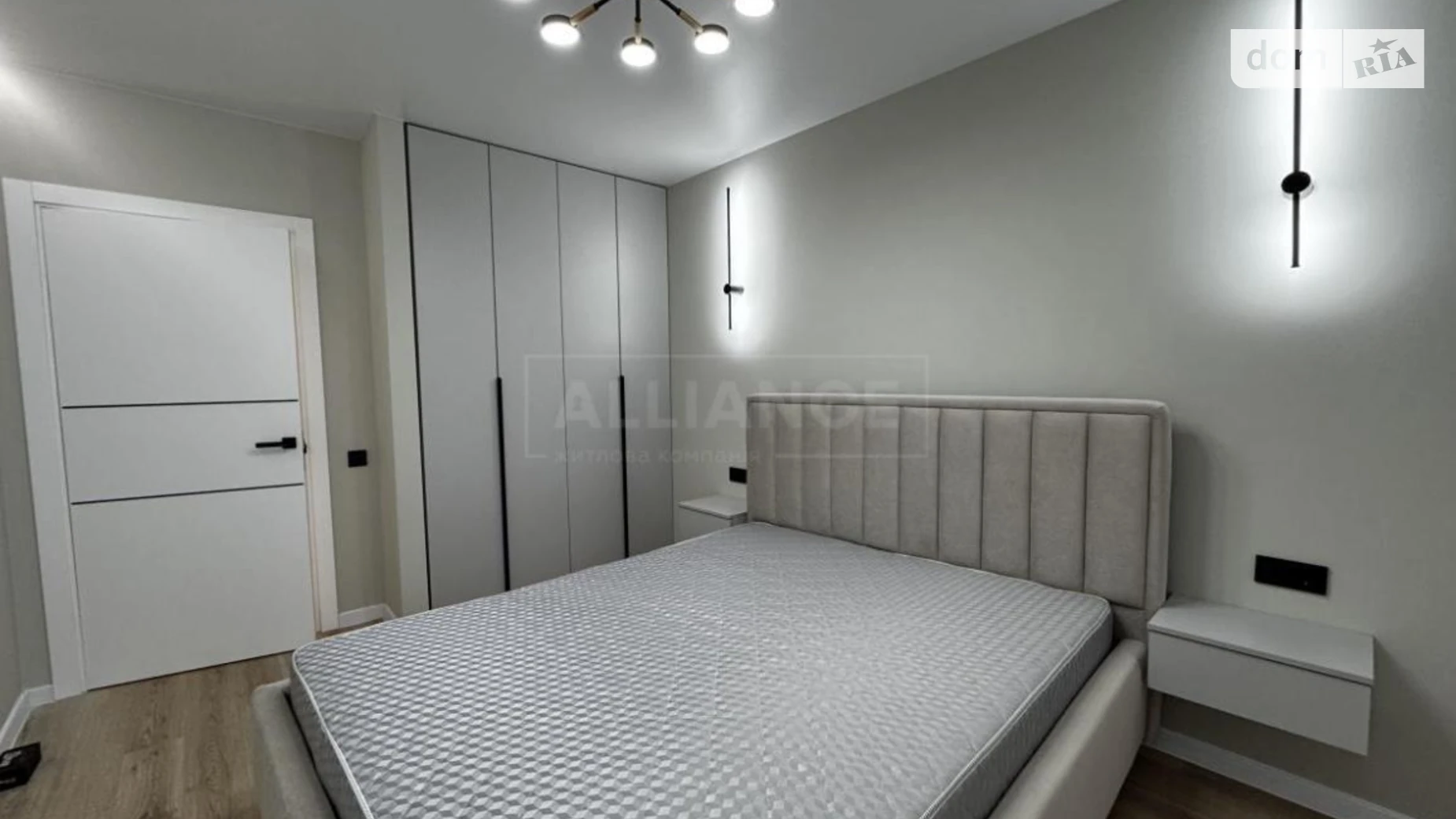 Продається 2-кімнатна квартира 70 кв. м у Івано-Франківську, вул. Юліана Пелеша(Крайківського), 1А - фото 2