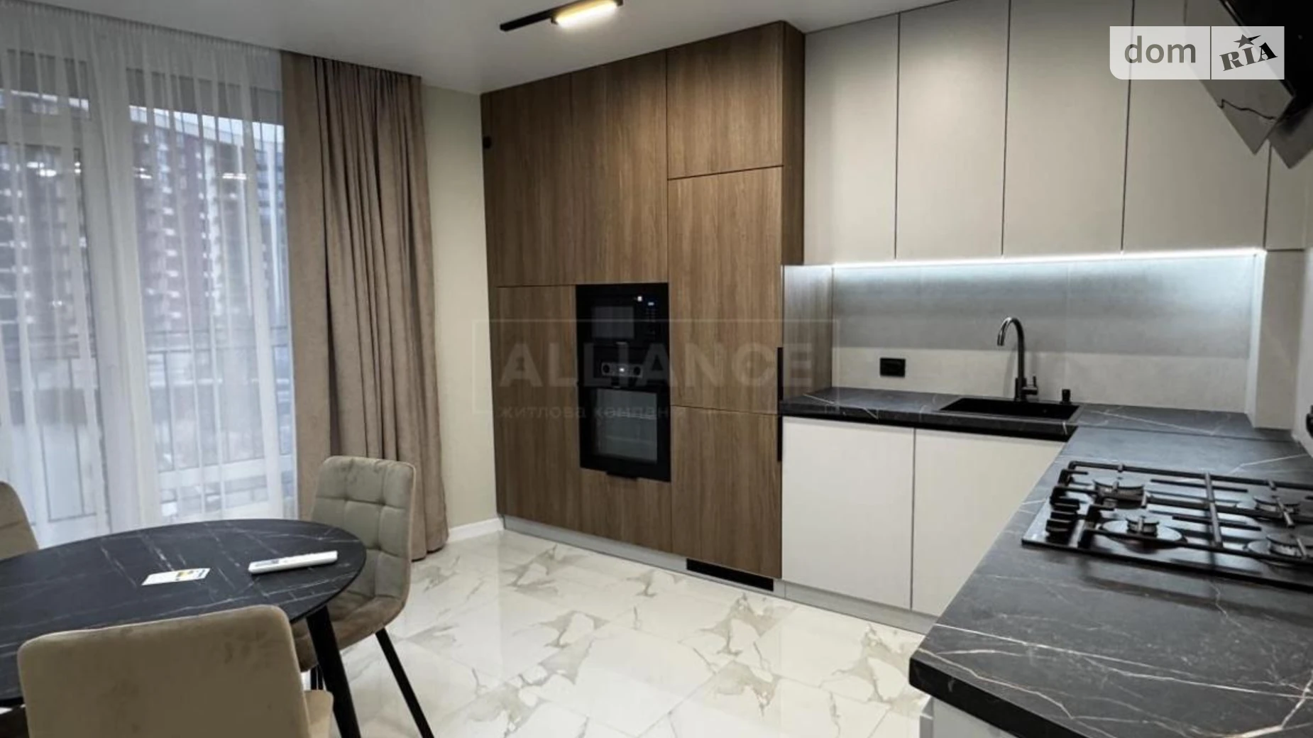 Продається 2-кімнатна квартира 70 кв. м у Івано-Франківську, вул. Юліана Пелеша(Крайківського), 1А - фото 4