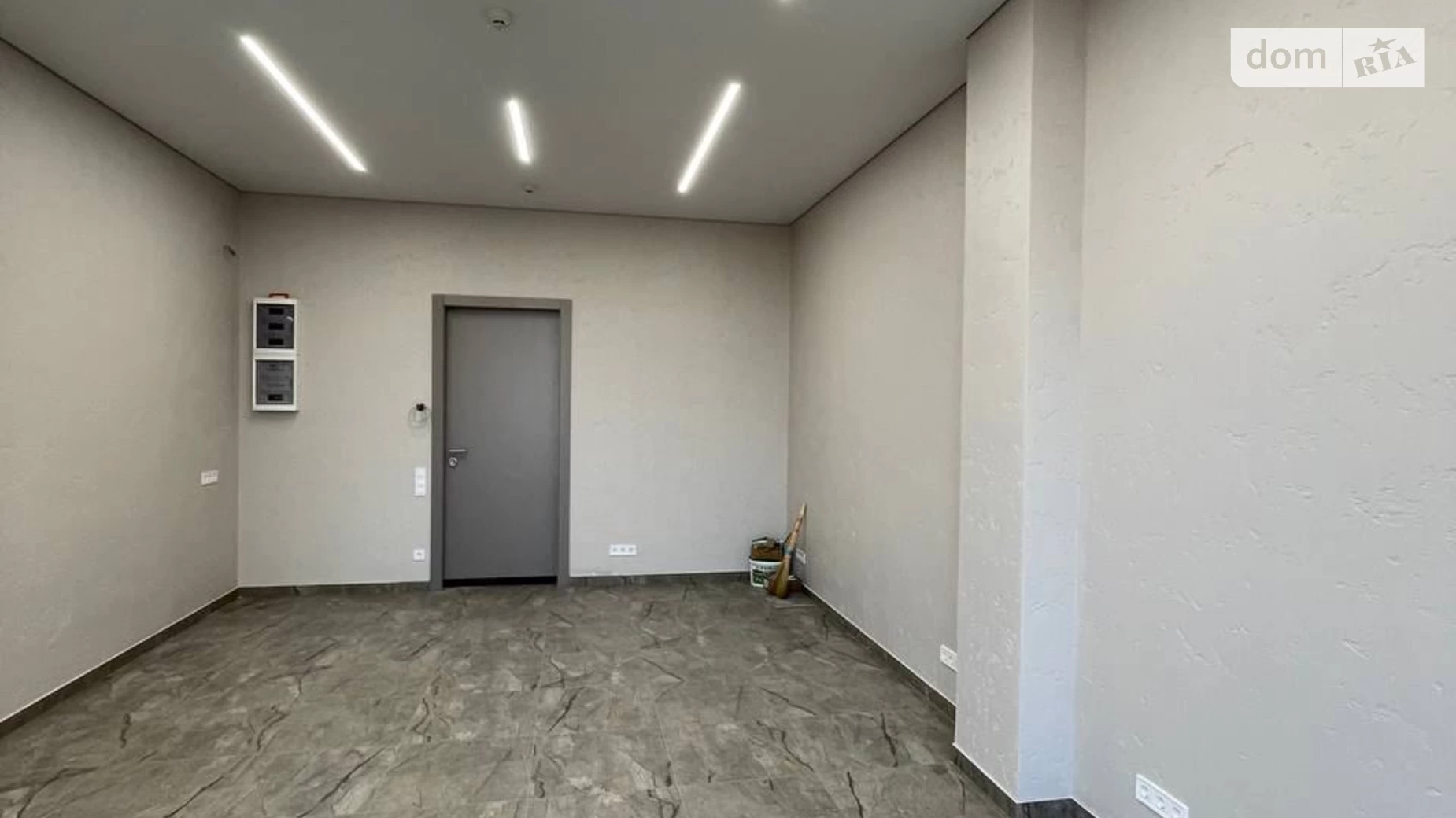 Продається офіс 33 кв. м в бізнес-центрі, цена: 67000 $ - фото 2