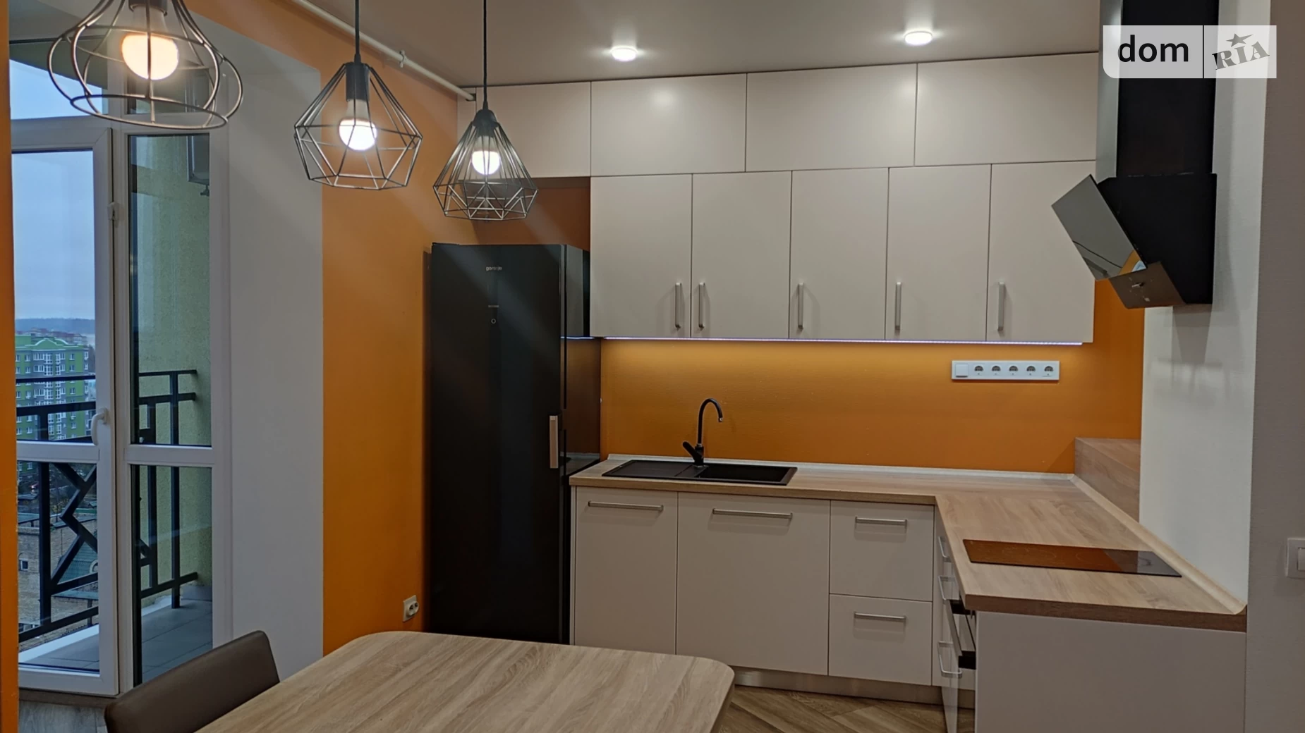 Продается 3-комнатная квартира 97.6 кв. м в Ирпене, ул. Украинская, 83Б корпус 7 - фото 2