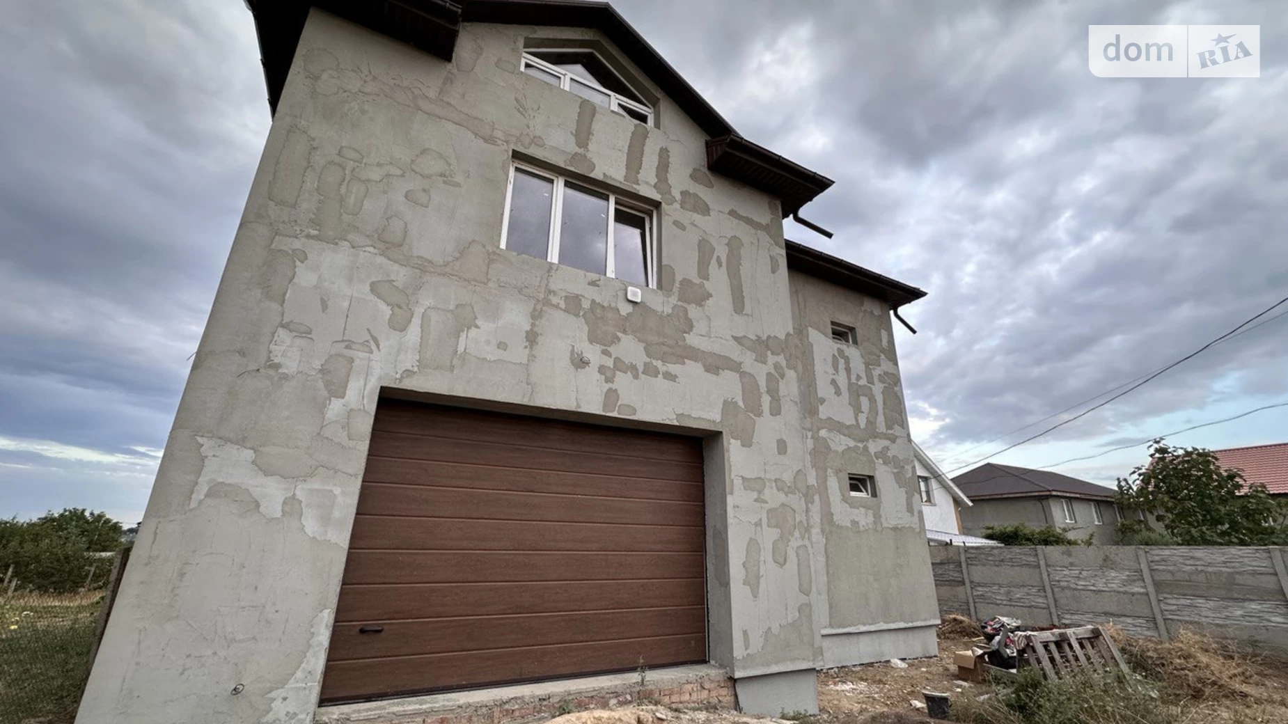Продается дом на 3 этажа 237.5 кв. м с террасой, цена: 150000 $ - фото 2