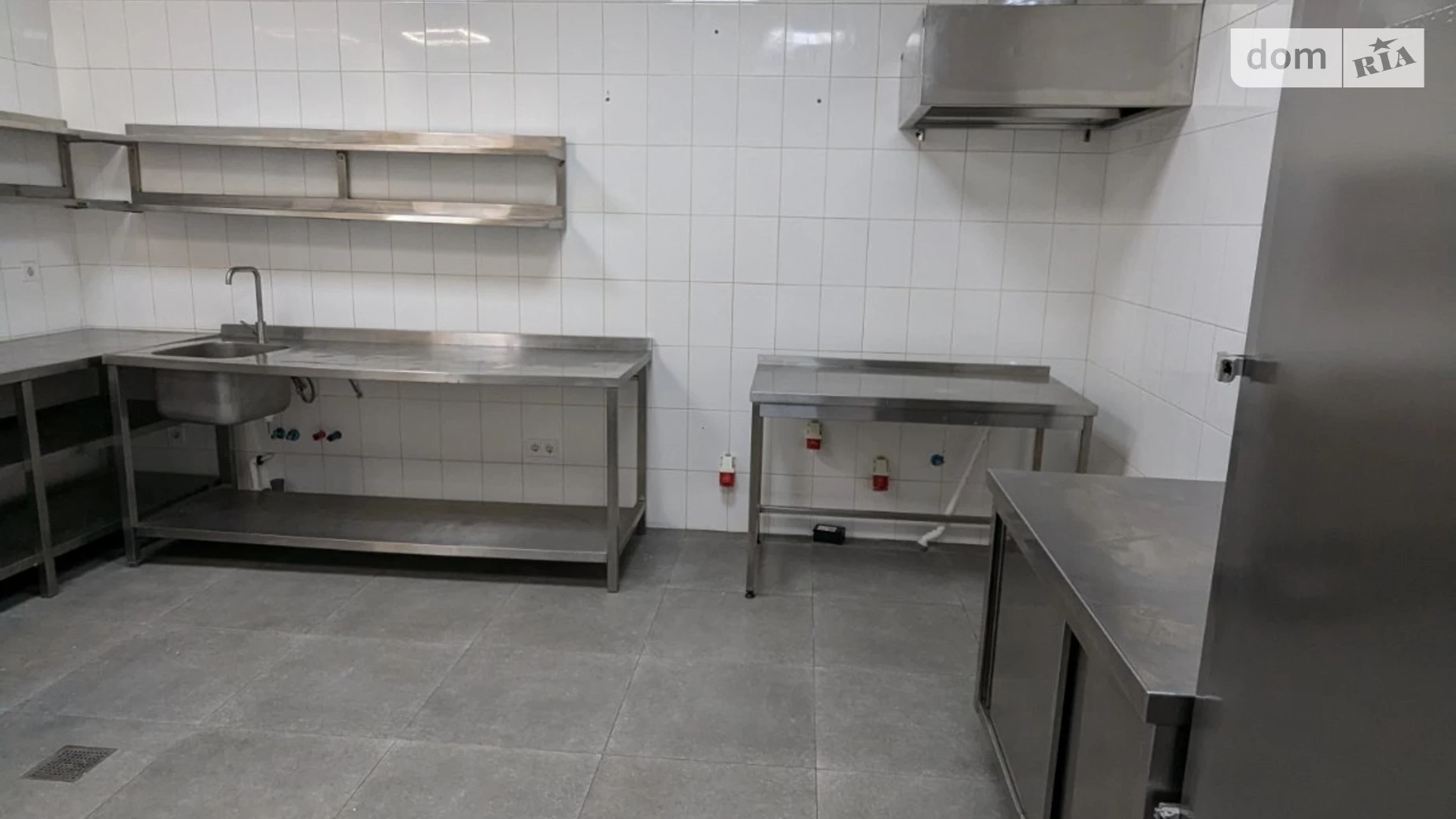 Сдается в аренду офис 300 кв. м в бизнес-центре, цена: 90000 грн - фото 4