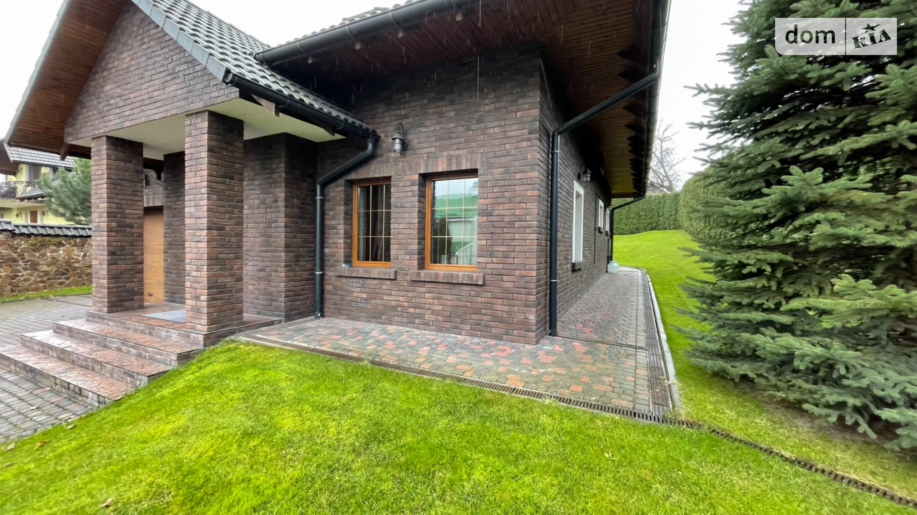 Продается дом на 2 этажа 254 кв. м с баней/сауной, цена: 260000 $ - фото 2