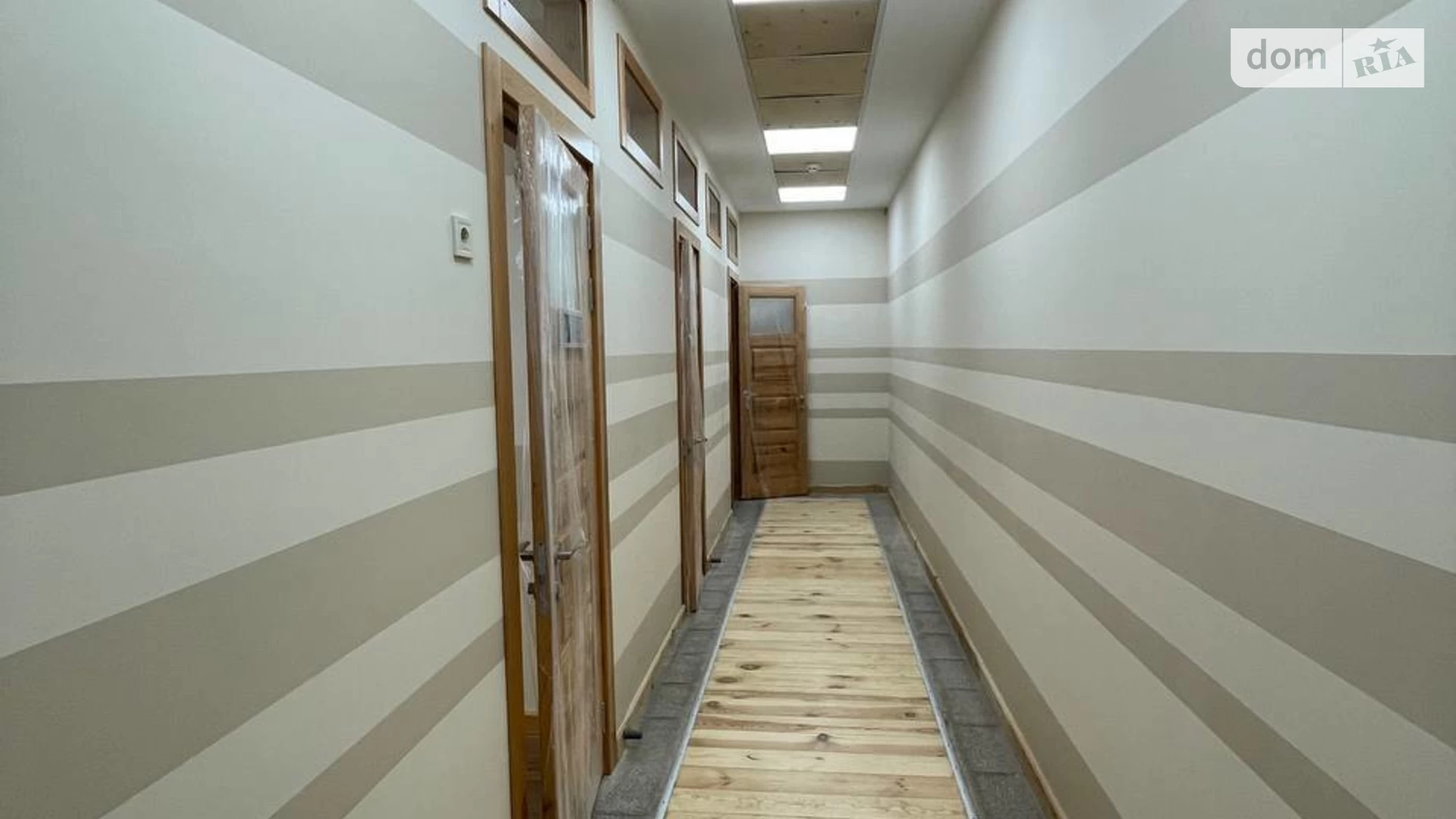 Продається офіс 169.7 кв. м в бізнес-центрі, цена: 234200 $ - фото 4