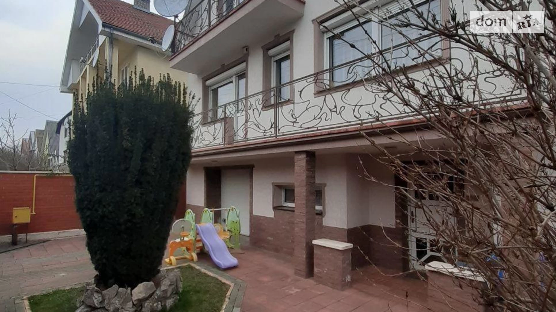 Продается дом на 2 этажа 300 кв. м с бассейном, цена: 230000 $ - фото 2