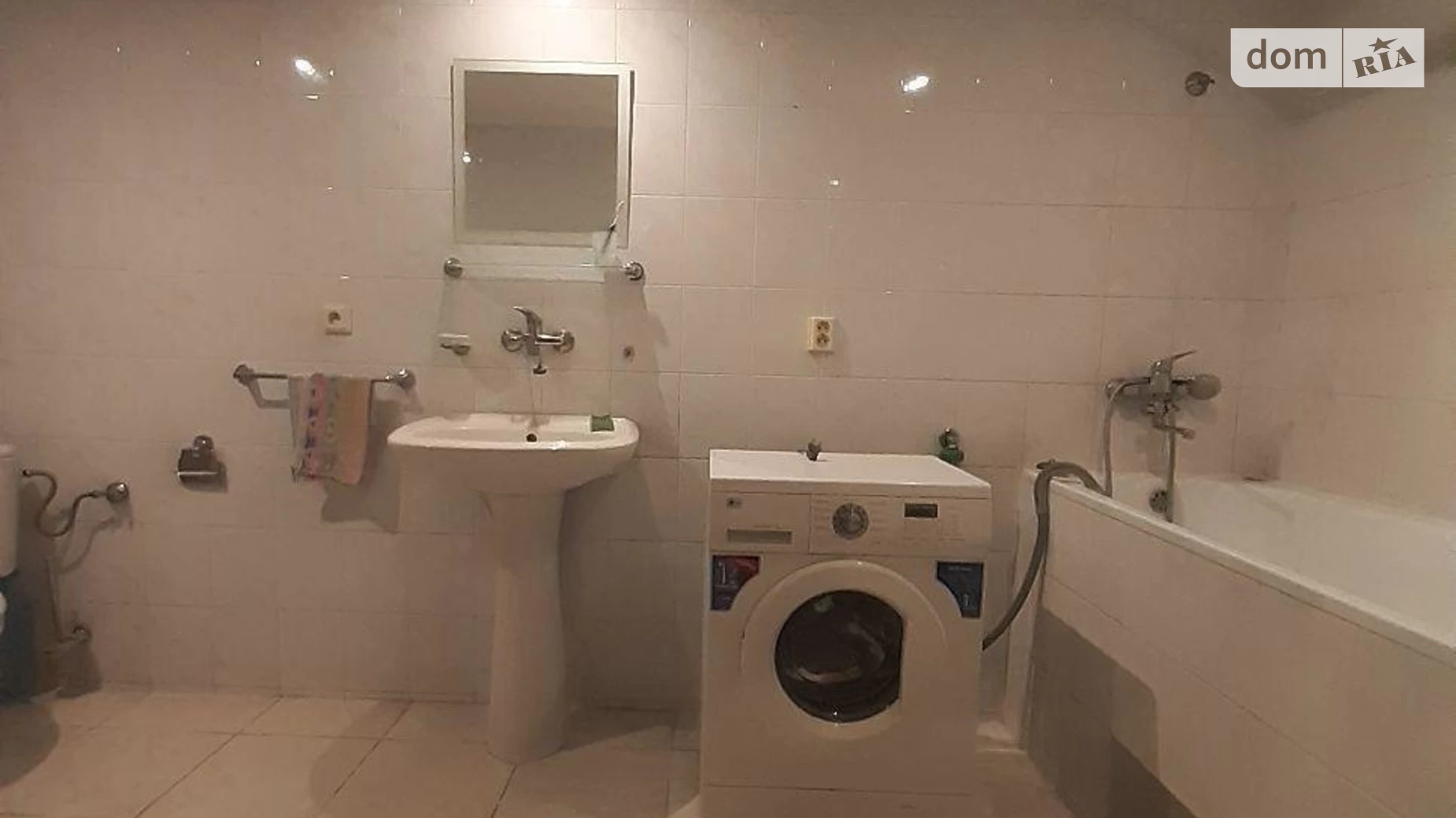 Продается дом на 2 этажа 300 кв. м с бассейном, цена: 230000 $ - фото 4