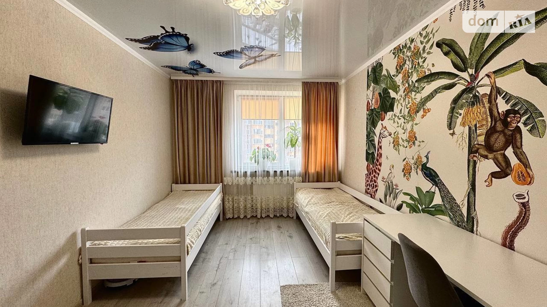 Продается 2-комнатная квартира 68.4 кв. м в Ровно, ул. Соборная, 285А - фото 4