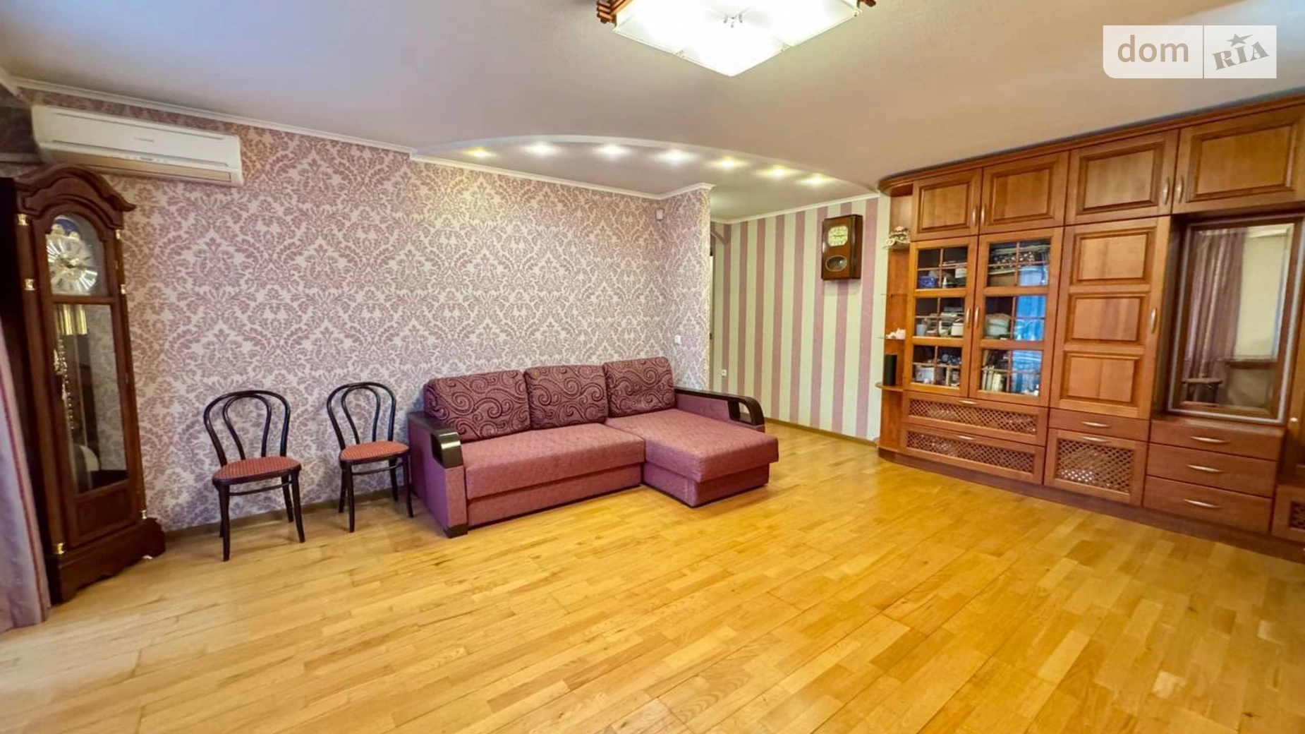 Продается 3-комнатная квартира 68.5 кв. м в Днепре, ул. Волынская, 5А - фото 2