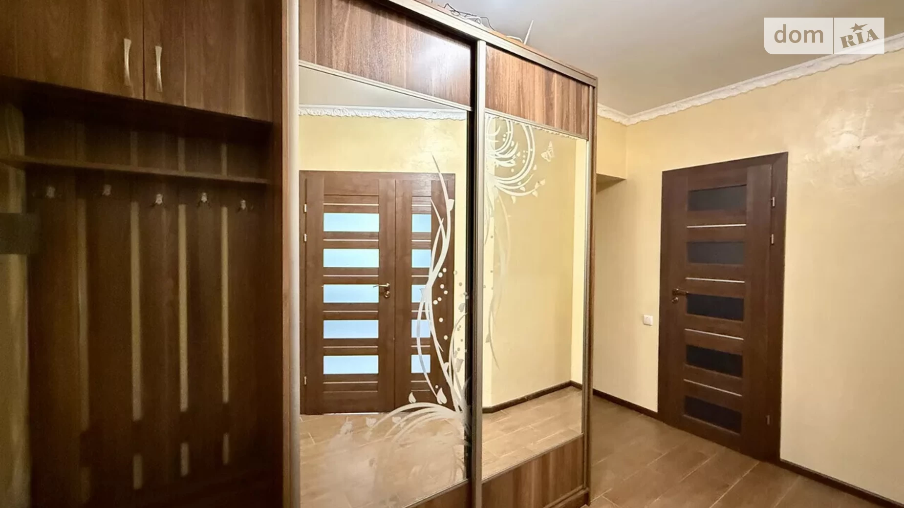Продается 2-комнатная квартира 64 кв. м в Волчинце, ул. Яблоневая, 1/3 - фото 3