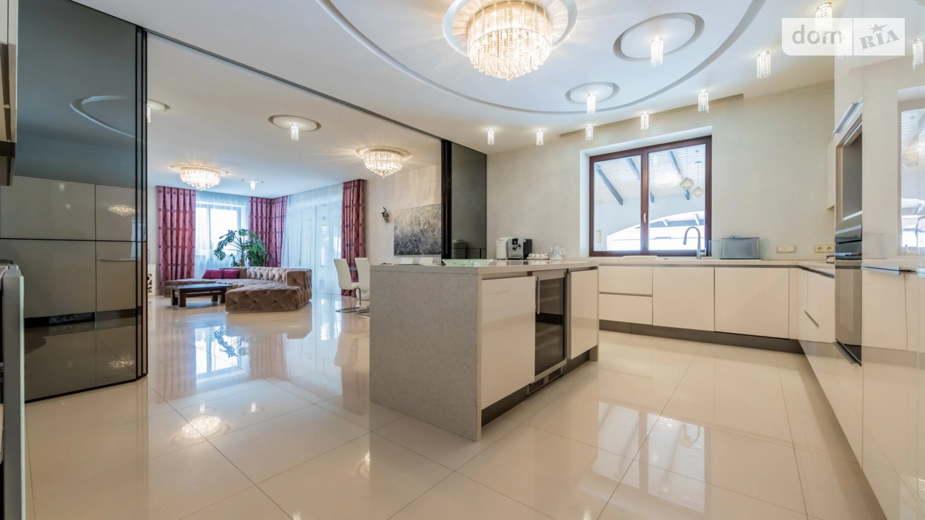 Продается дом на 2 этажа 438.4 кв. м с камином, цена: 450000 $ - фото 2