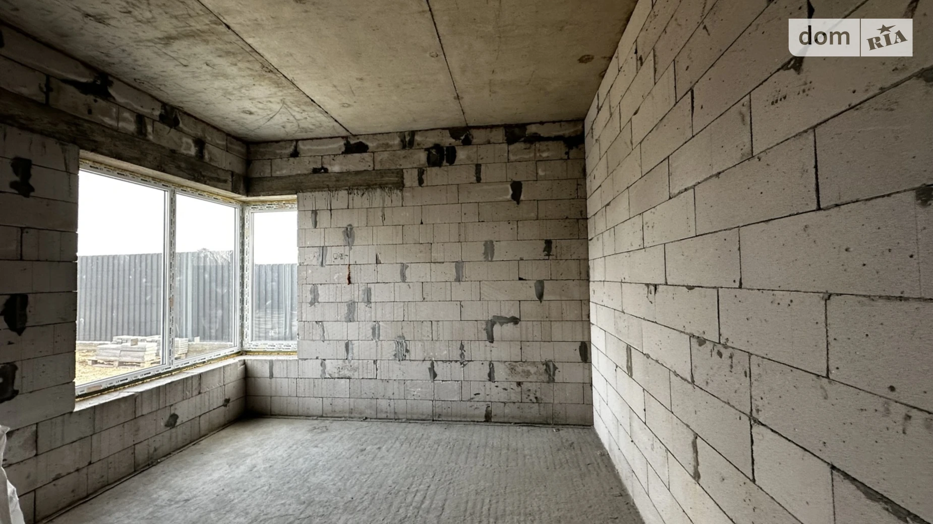 Продается дом на 2 этажа 130 кв. м с бассейном, цена: 108000 $ - фото 3