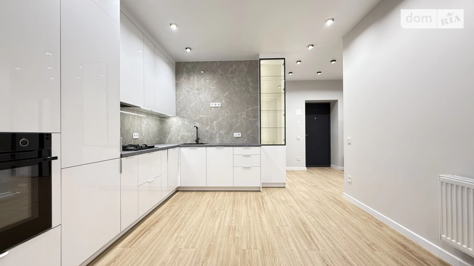 Продается 1-комнатная квартира 48 кв. м в Ровно, ул. Студенческая, 24А - фото 2