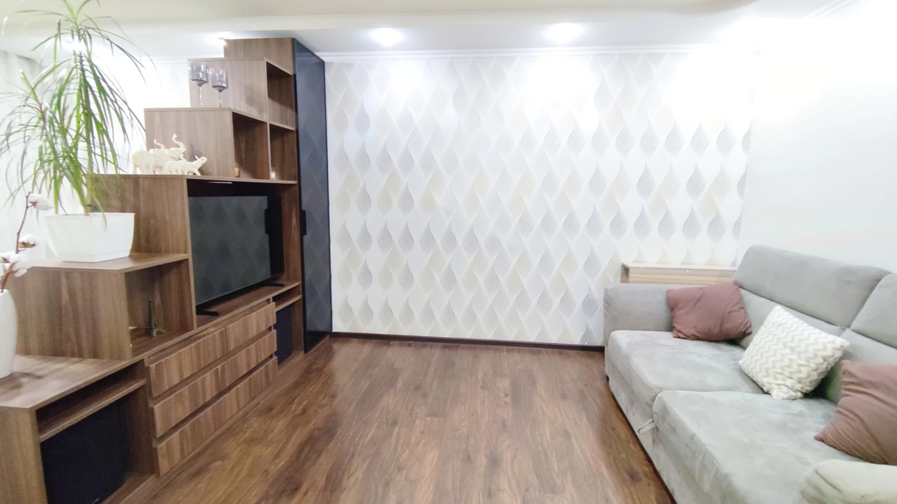 Продається 2-кімнатна квартира 45.2 кв. м у Слобожанському, вул. Василя Сухомлинського, 44 - фото 2