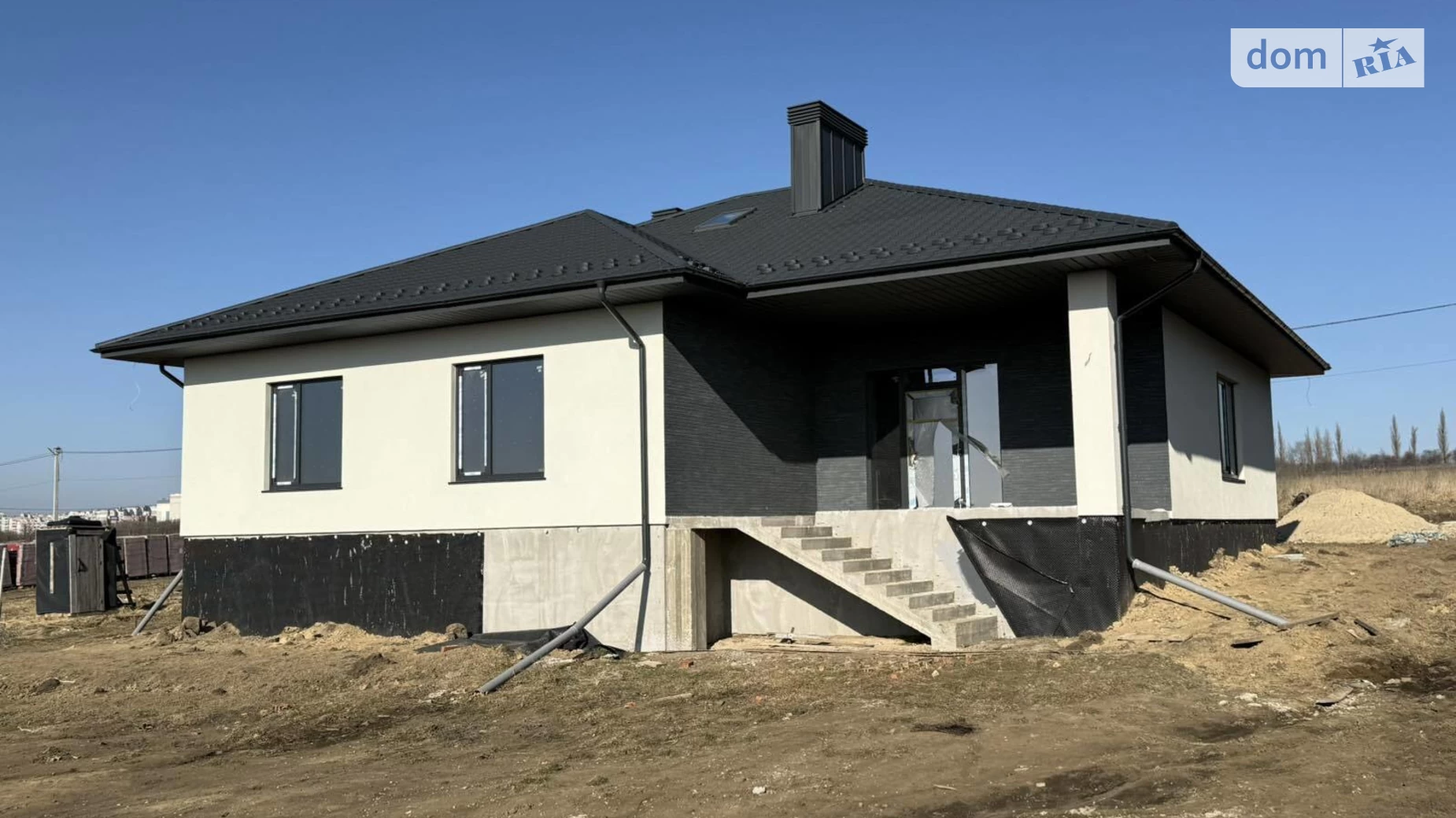 Продається одноповерховий будинок 194 кв. м з ділянкою, цена: 265000 $ - фото 2