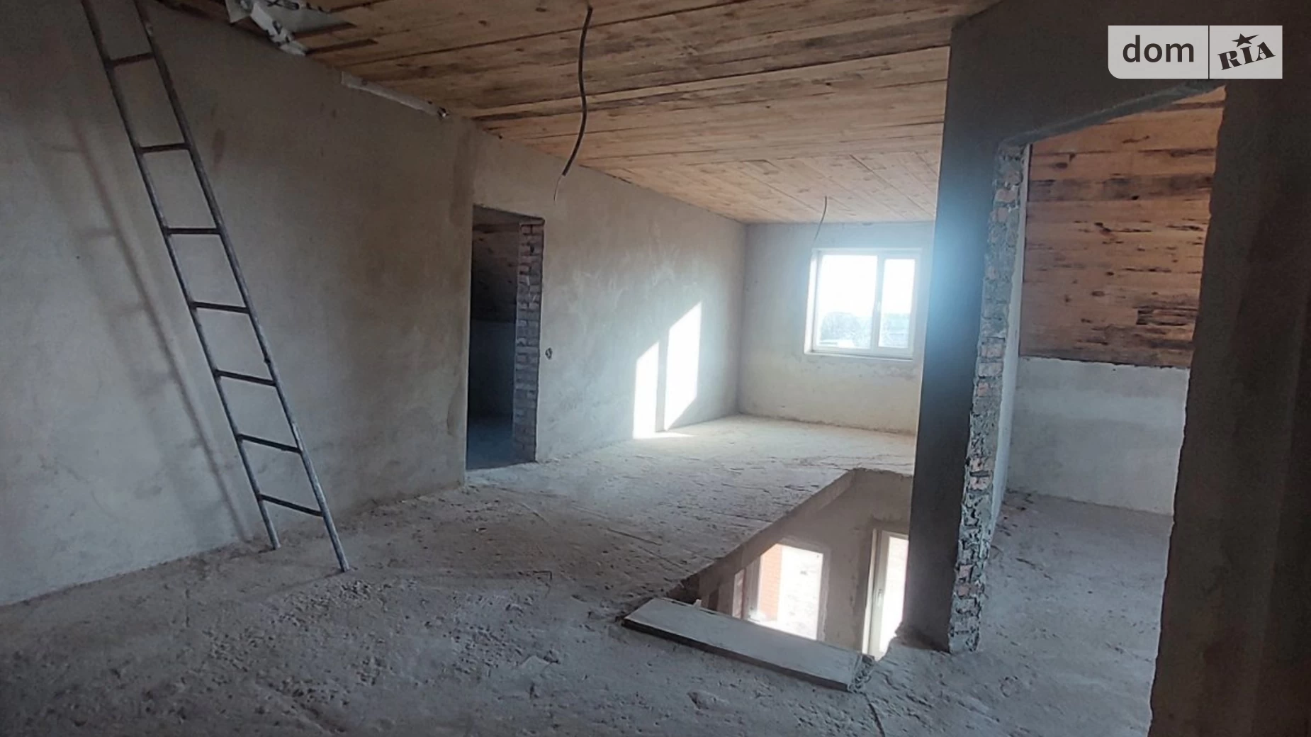 Продается дом на 2 этажа 270 кв. м с камином, цена: 115000 $ - фото 3