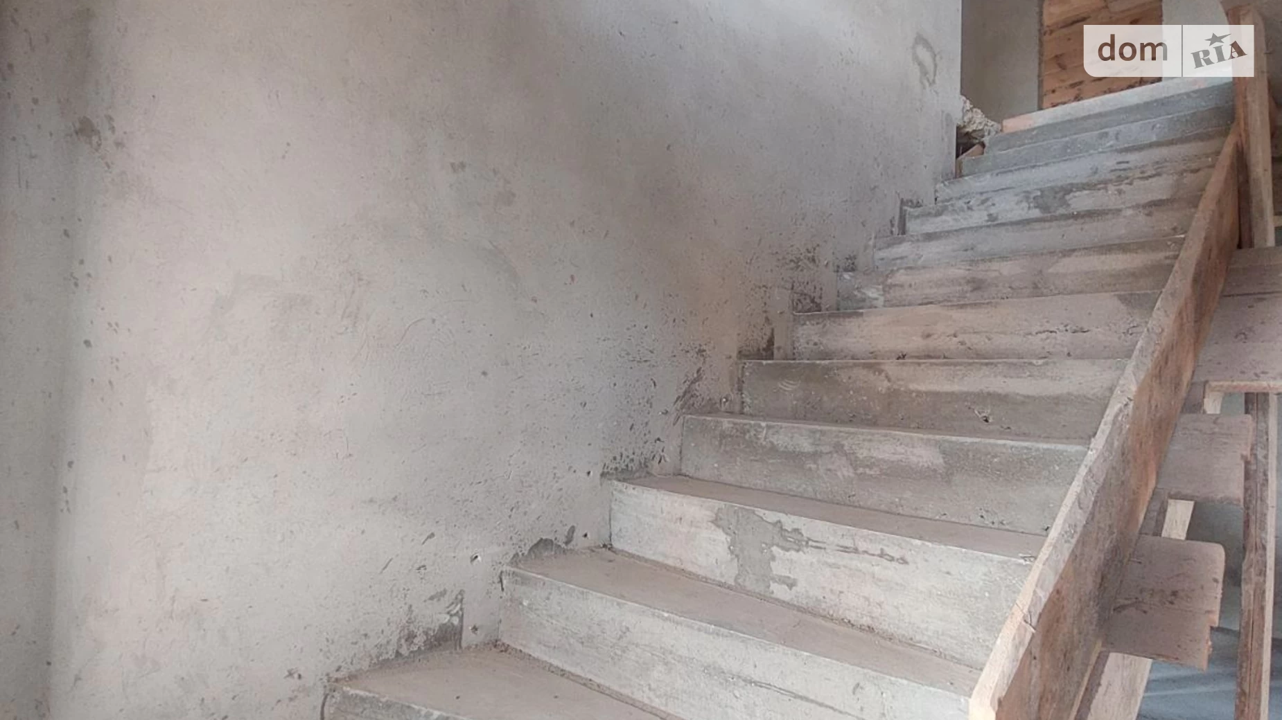 Продается дом на 2 этажа 270 кв. м с камином, цена: 115000 $ - фото 5