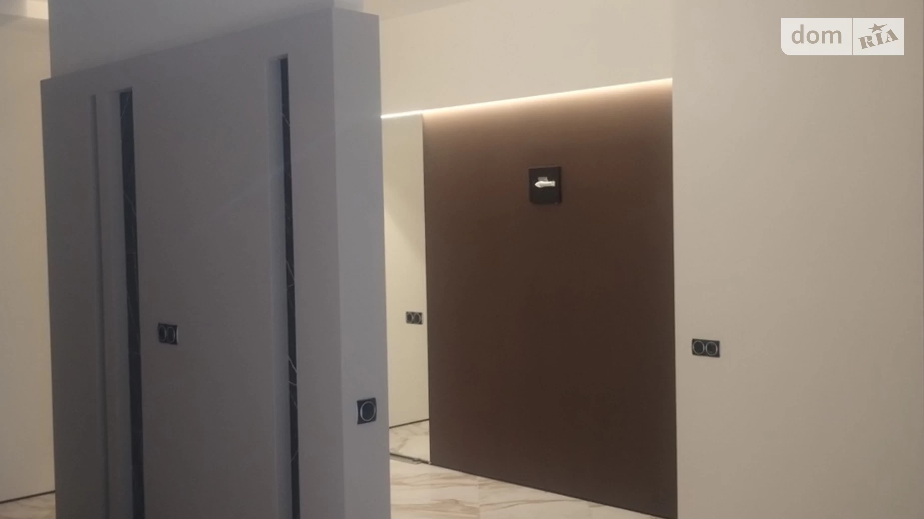 Продается 1-комнатная квартира 53 кв. м в Киеве, ул. Андрея Верхогляда(Драгомирова), 14А - фото 2