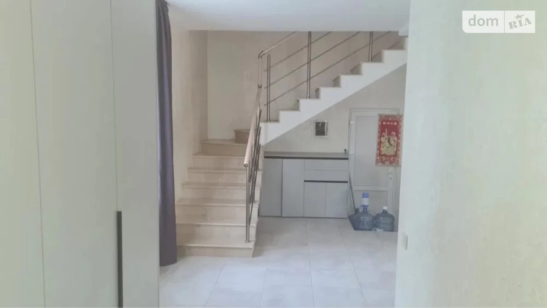 Продается дом на 2 этажа 100 кв. м с гаражом, цена: 150000 $ - фото 2