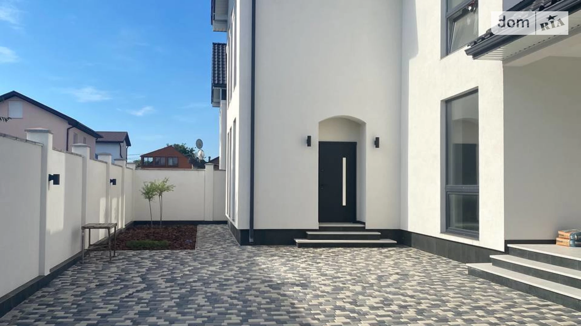 Продается дом на 2 этажа 200 кв. м с участком, цена: 435000 $ - фото 4