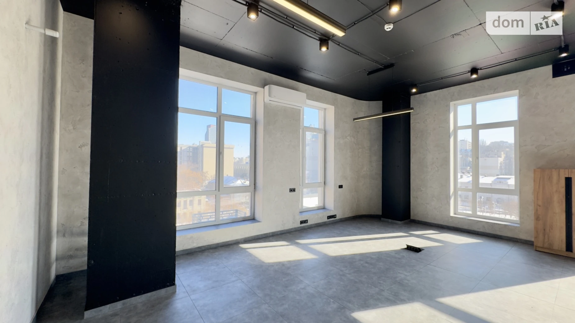 Сдается в аренду офис 47.7 кв. м в бизнес-центре, цена: 31000 грн - фото 3