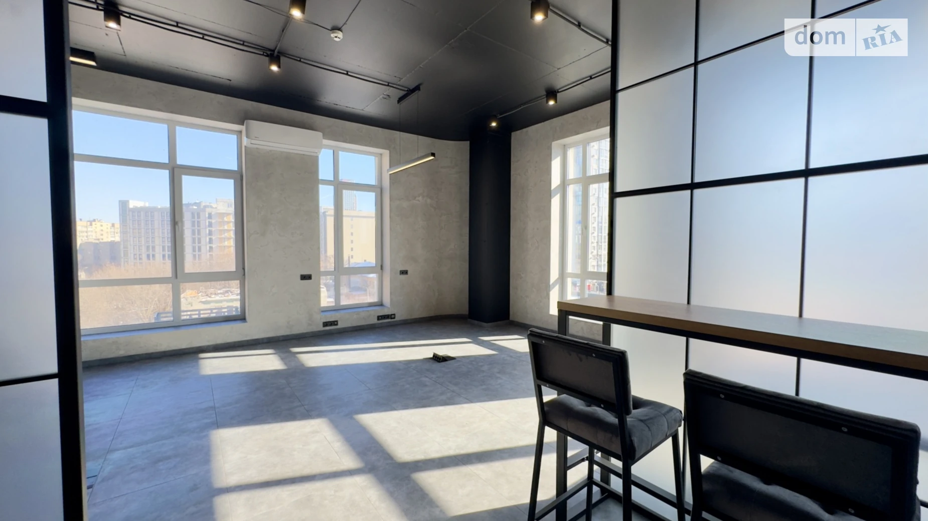 Сдается в аренду офис 47.7 кв. м в бизнес-центре, цена: 31000 грн - фото 5