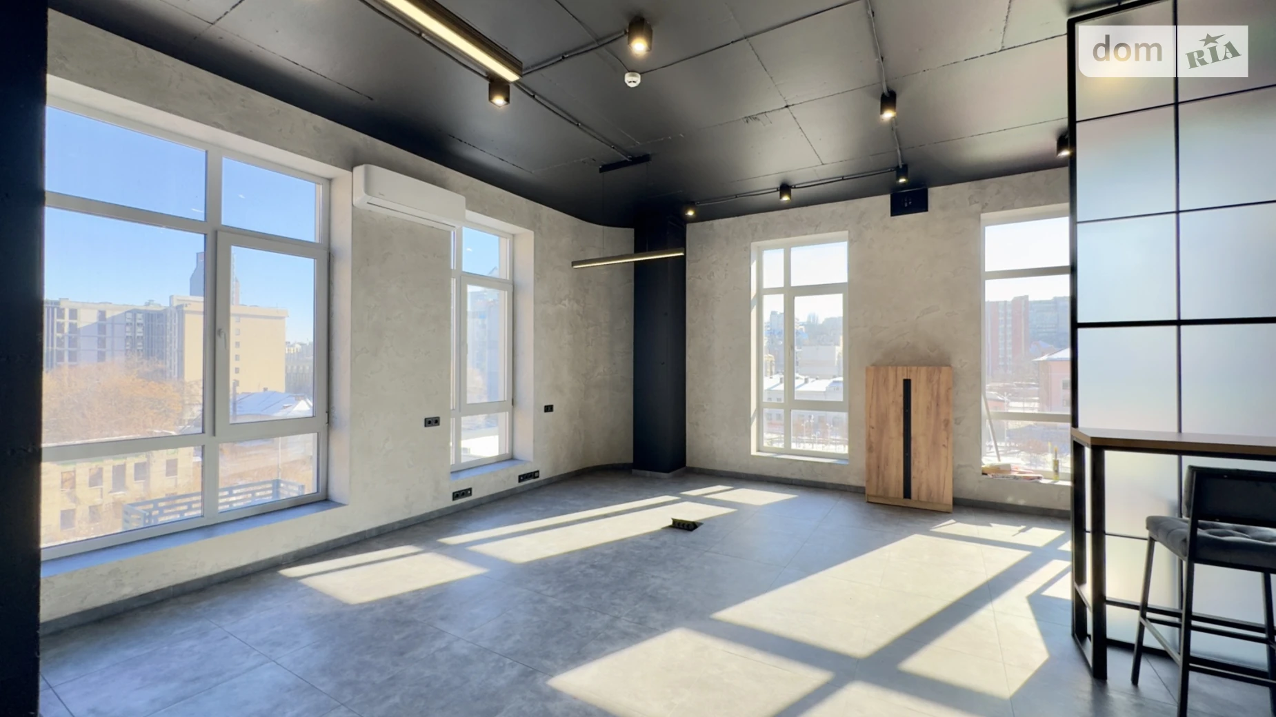 Сдается в аренду офис 47.7 кв. м в бизнес-центре, цена: 31000 грн - фото 4