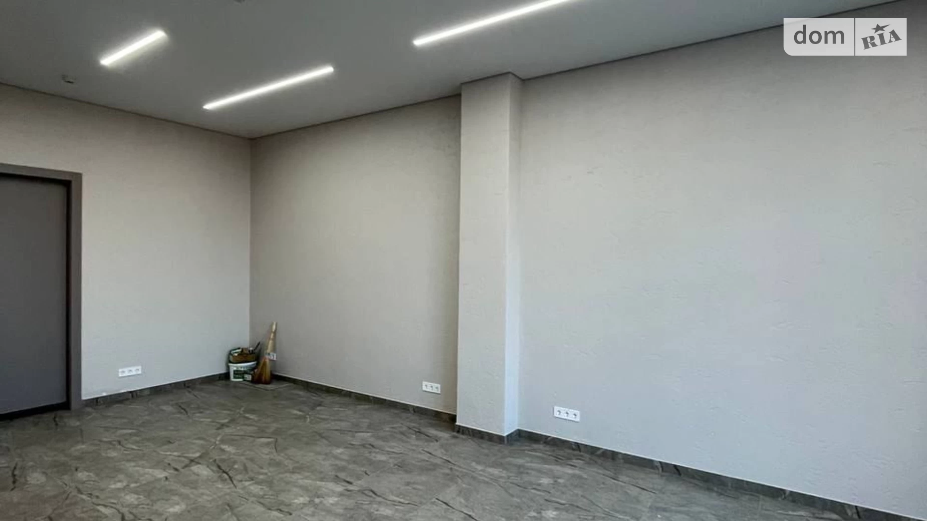 Продається офіс 33 кв. м в бізнес-центрі, цена: 67000 $ - фото 2