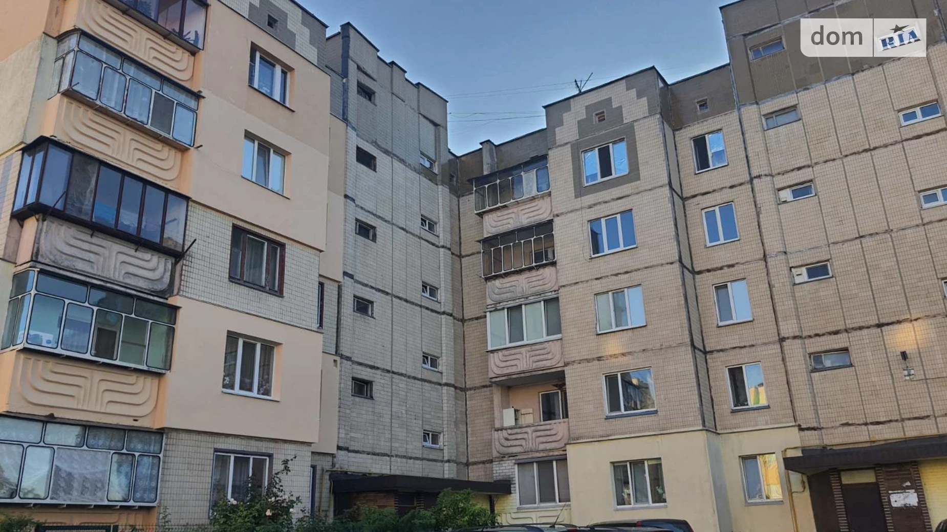 Продается 3-комнатная квартира 69.9 кв. м в Борисполе - фото 2