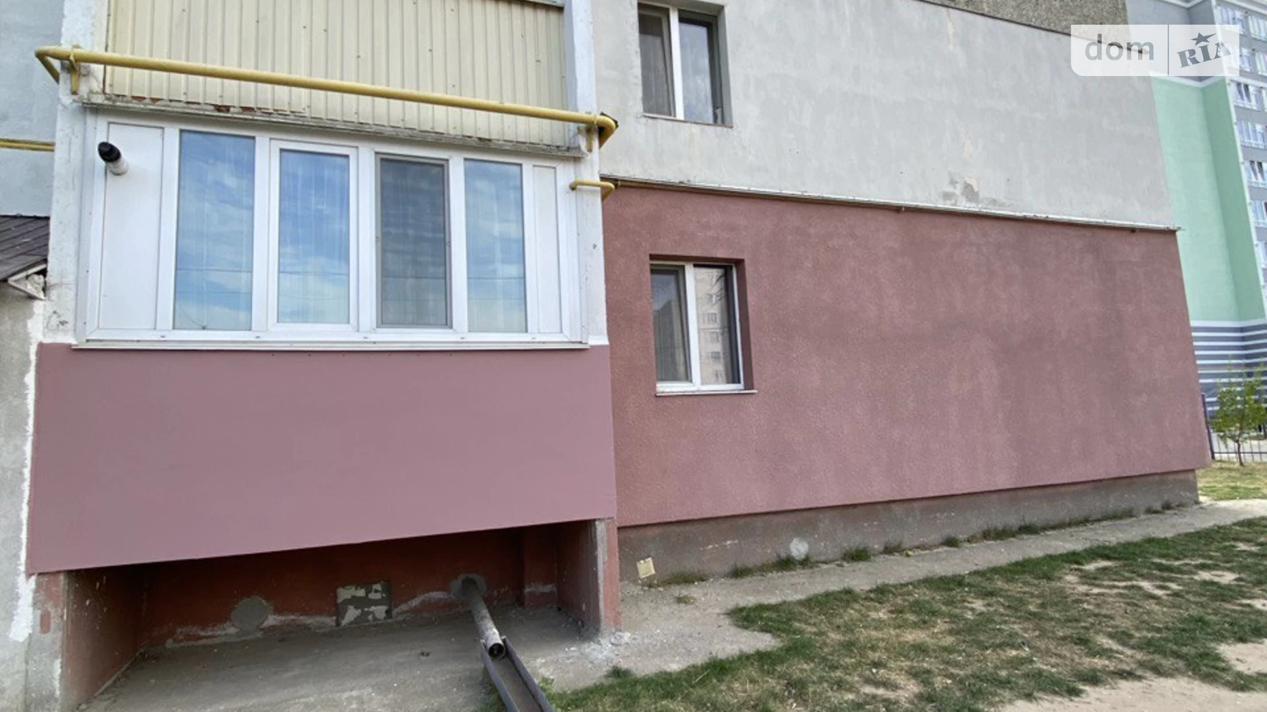 Продается 1-комнатная квартира 50.1 кв. м в Чернигове, ул. Красносельского, 49 - фото 2