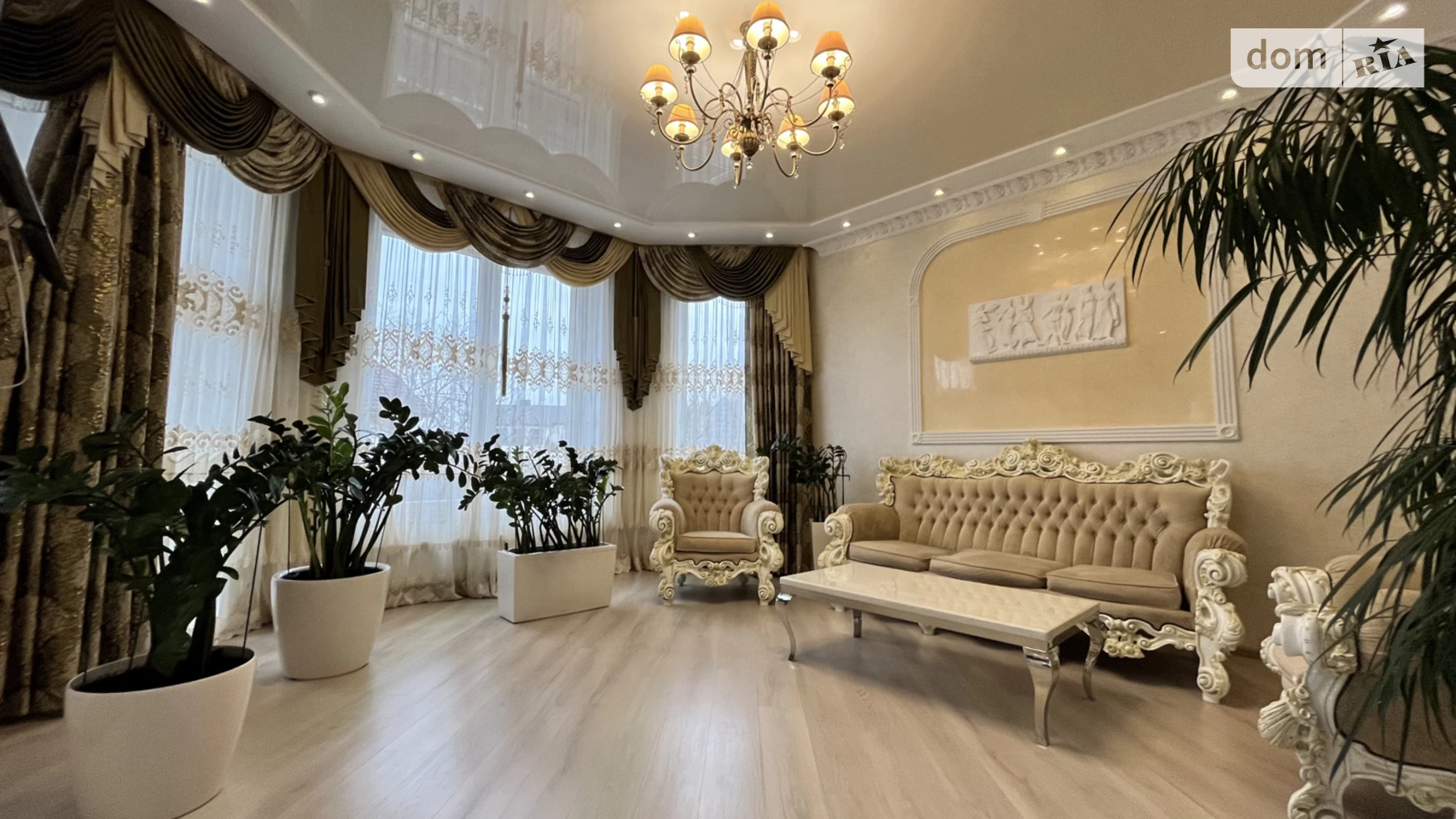Продается дом на 2 этажа 440 кв. м с садом, цена: 750000 $ - фото 4