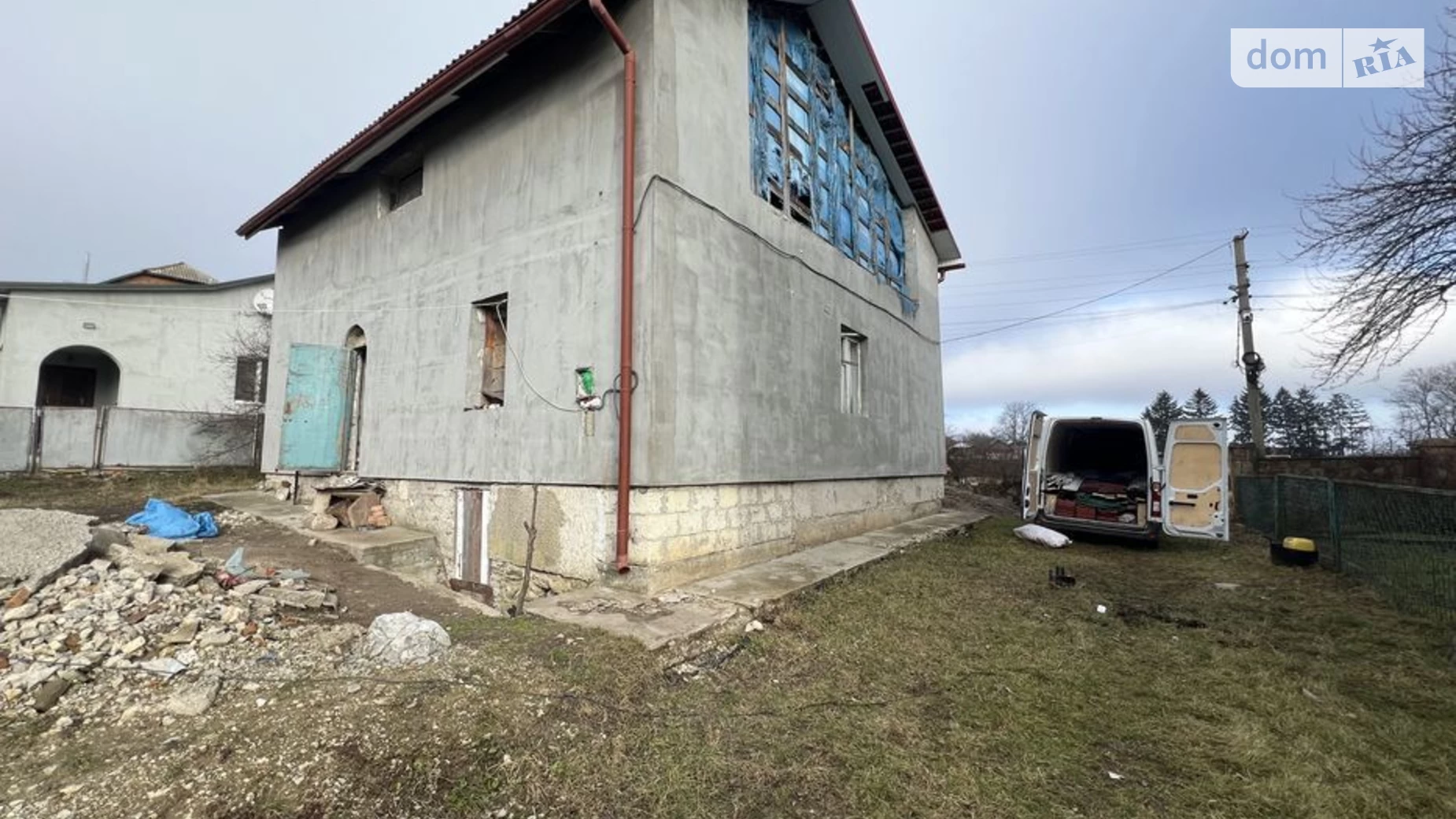 Продается дом на 2 этажа 300 кв. м с гаражом, цена: 27000 € - фото 2