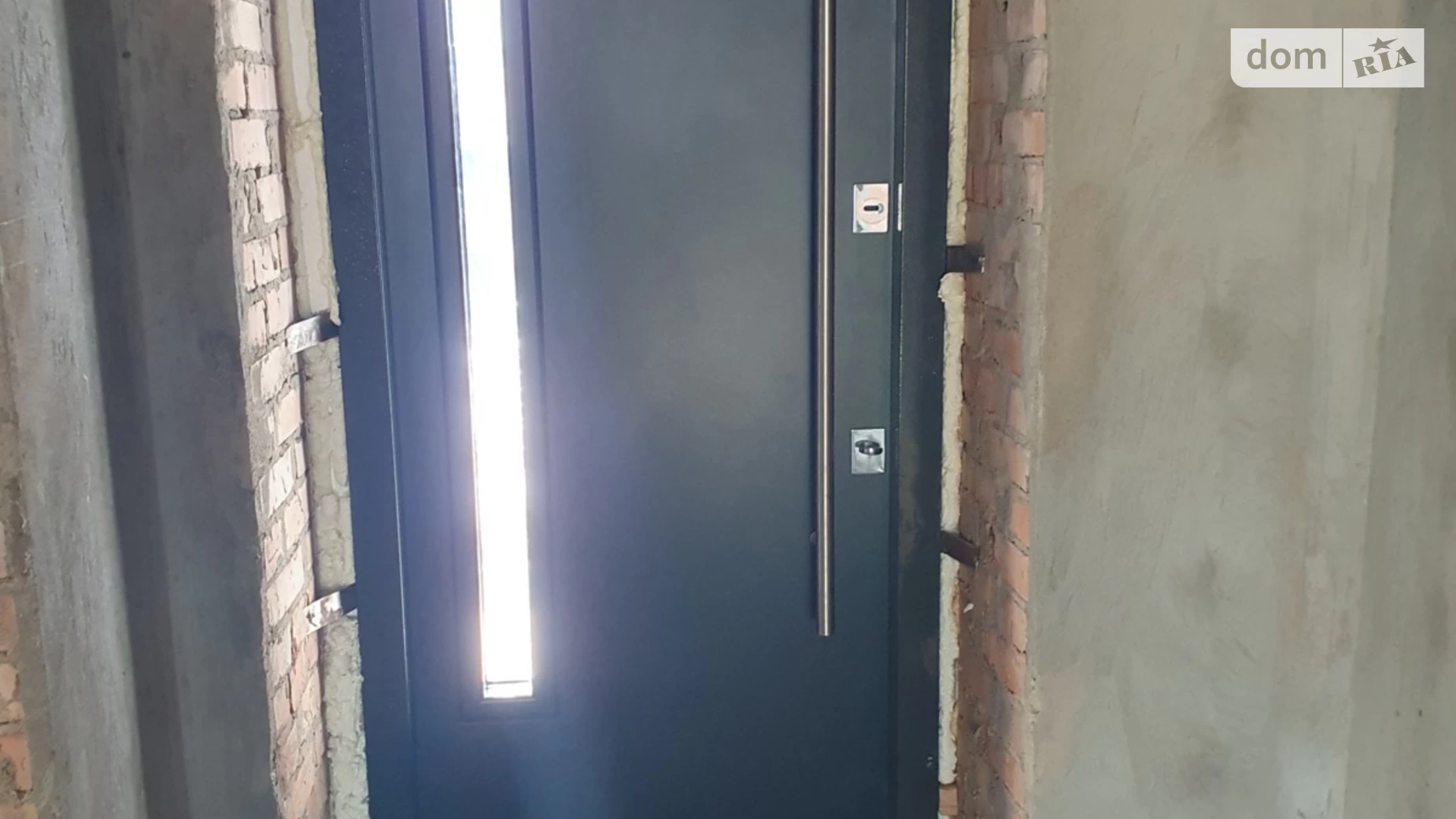 Продается дом на 2 этажа 200 кв. м с камином, цена: 185000 $ - фото 4