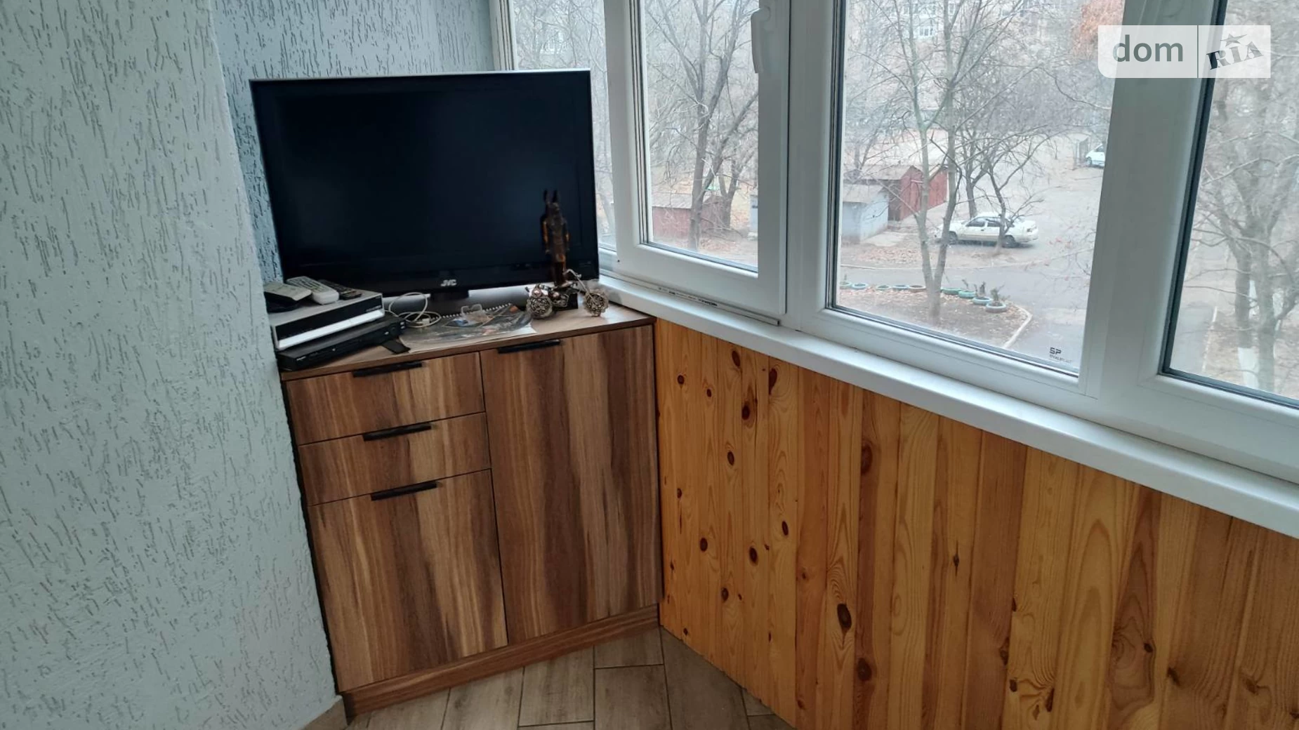 Продается 3-комнатная квартира 74 кв. м в Кривом Роге, ул. Ивана Авраменко(Корнейчука), 7 - фото 2