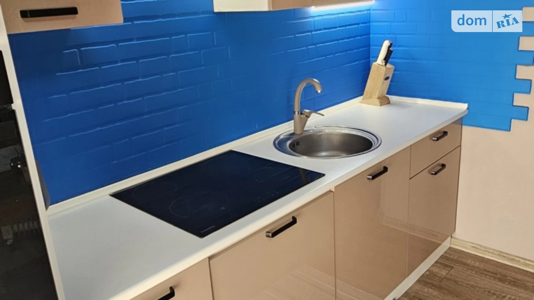 Продается 2-комнатная квартира 56 кв. м в Харькове, ул. Академиков Ахиезеров, 6 - фото 2