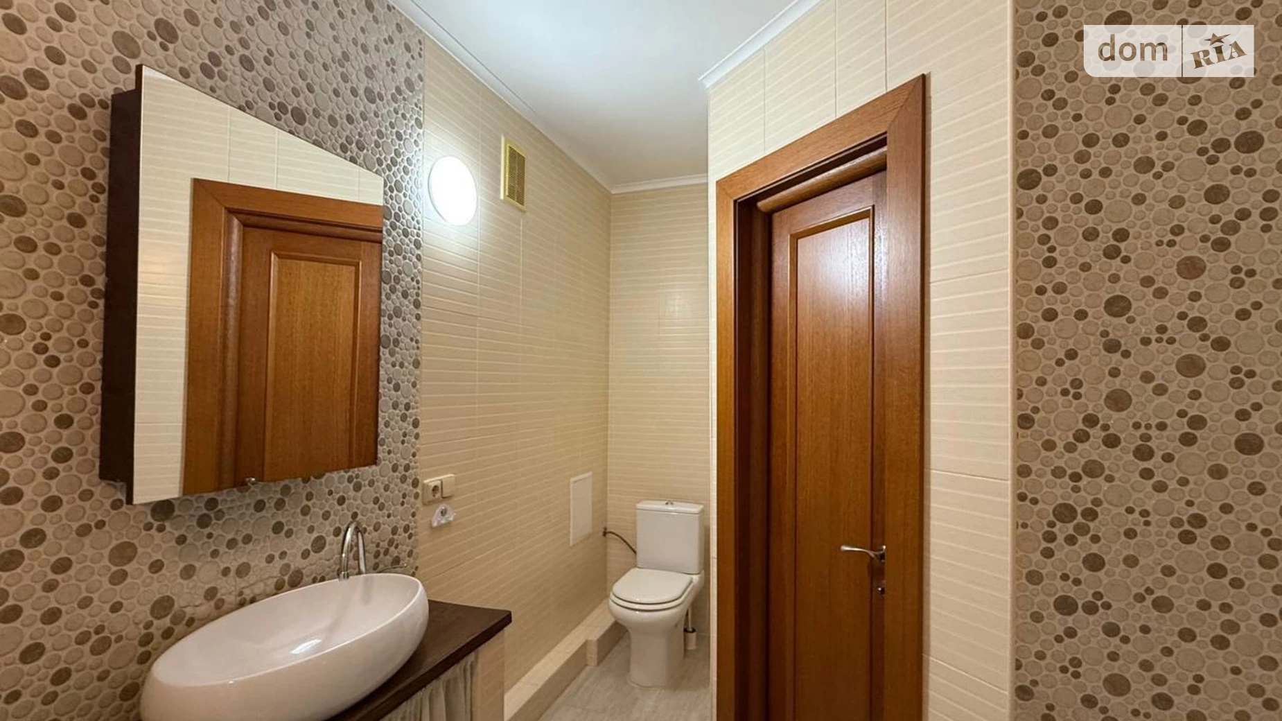 Продається 2-кімнатна квартира 63.5 кв. м у Івано-Франківську, вул. Федьковича, 114 - фото 2