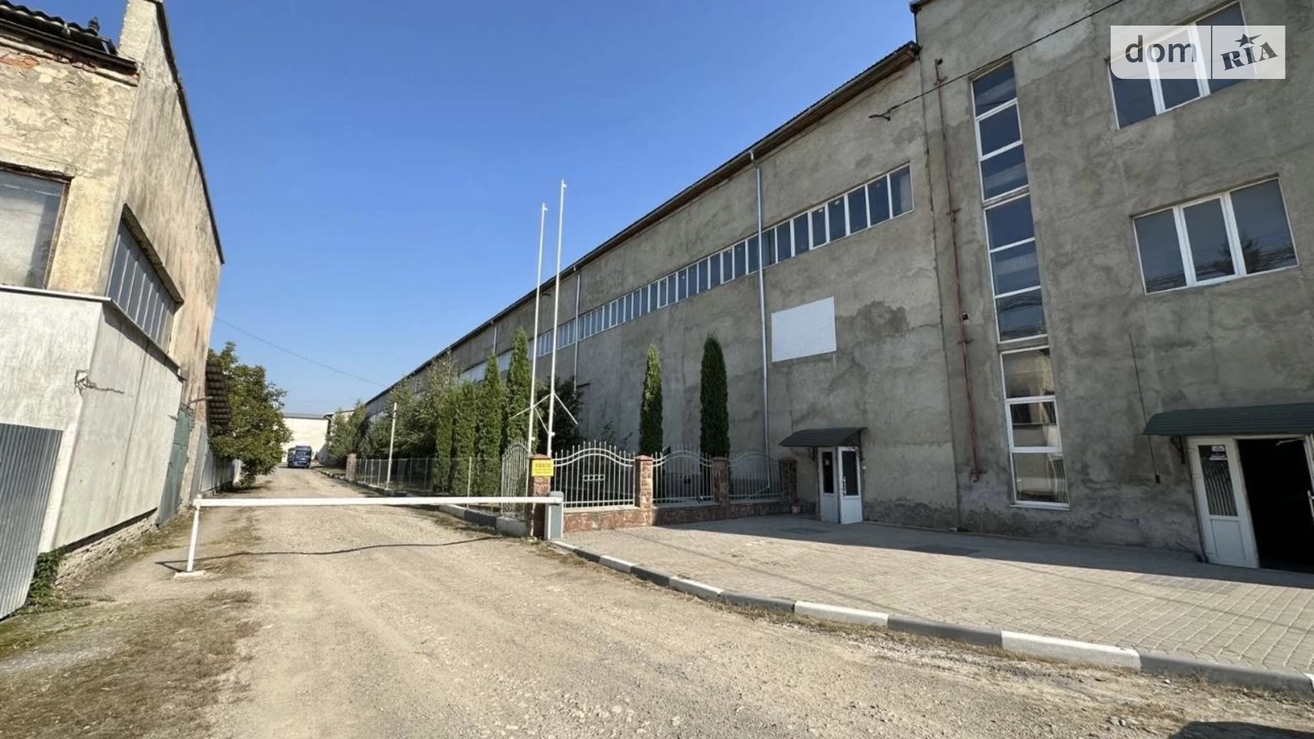 Продается помещения свободного назначения 8022 кв. м в 3-этажном здании, цена: 2500000 $ - фото 2