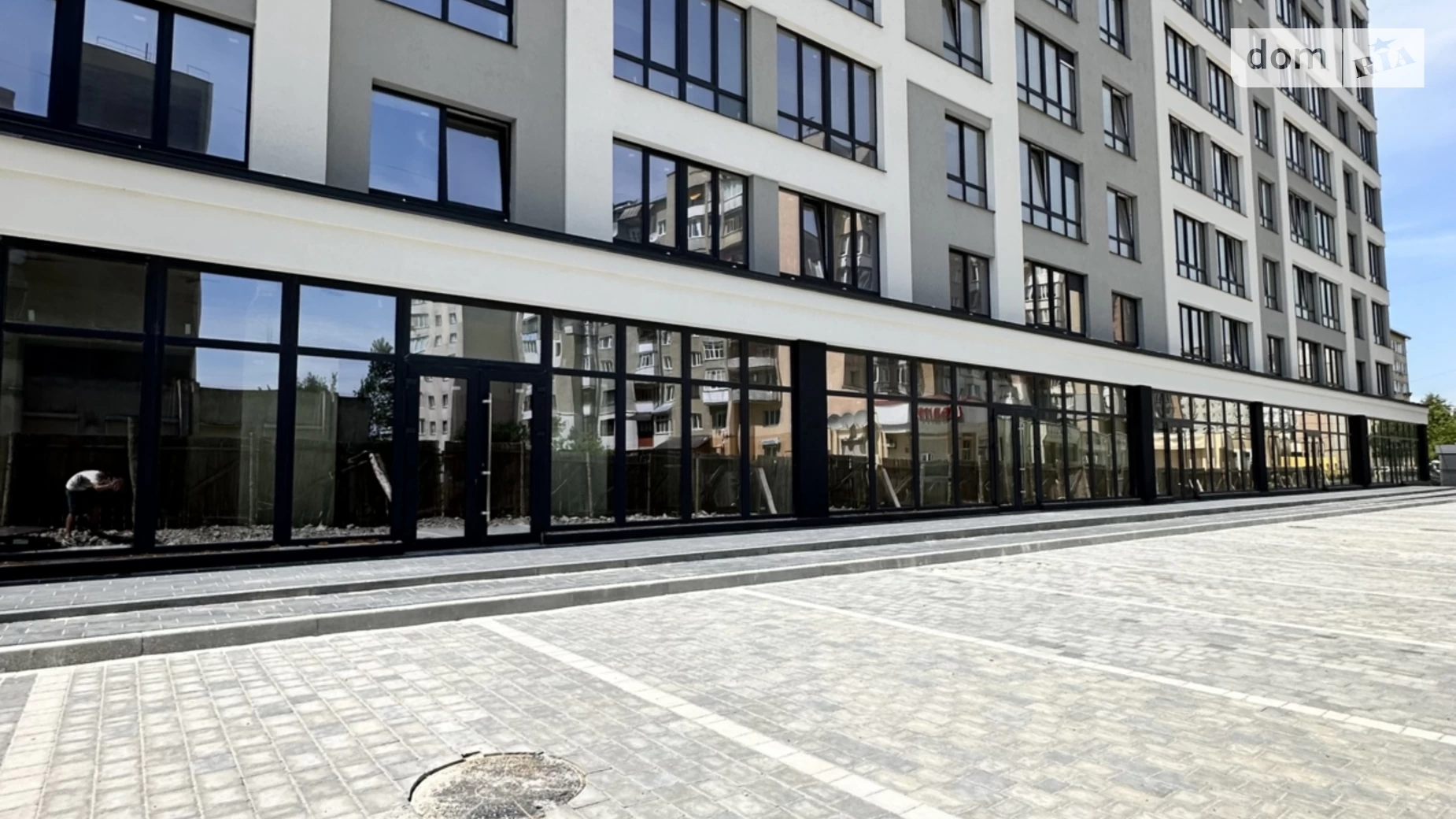 Продается 2-комнатная квартира 64.7 кв. м в Ивано-Франковске, ул. Молодежная - фото 2