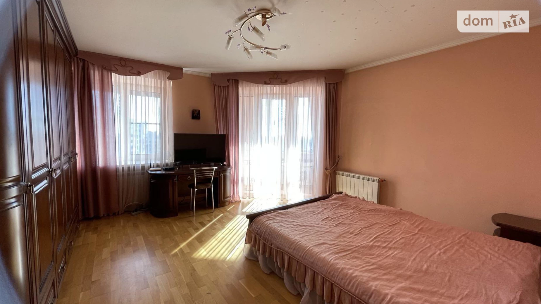 3-комнатная квартира 120 кв. м в Тернополе, ул. Коцюбинского - фото 3