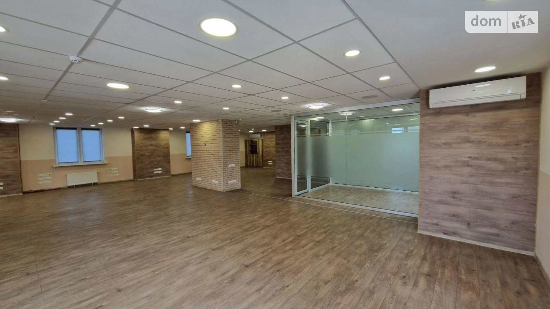 Сдается в аренду офис 1100 кв. м в бизнес-центре, цена: 20500 $ - фото 2