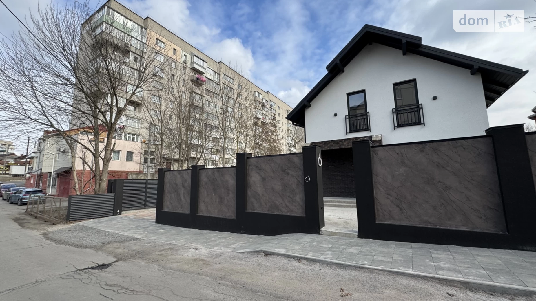 Продается дом на 2 этажа 138 кв. м с камином, цена: 199998 $ - фото 2