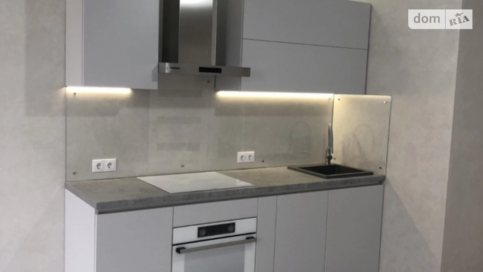 Продается 1-комнатная квартира 52 кв. м в Житомире, ул. Чудновская, 107 - фото 3