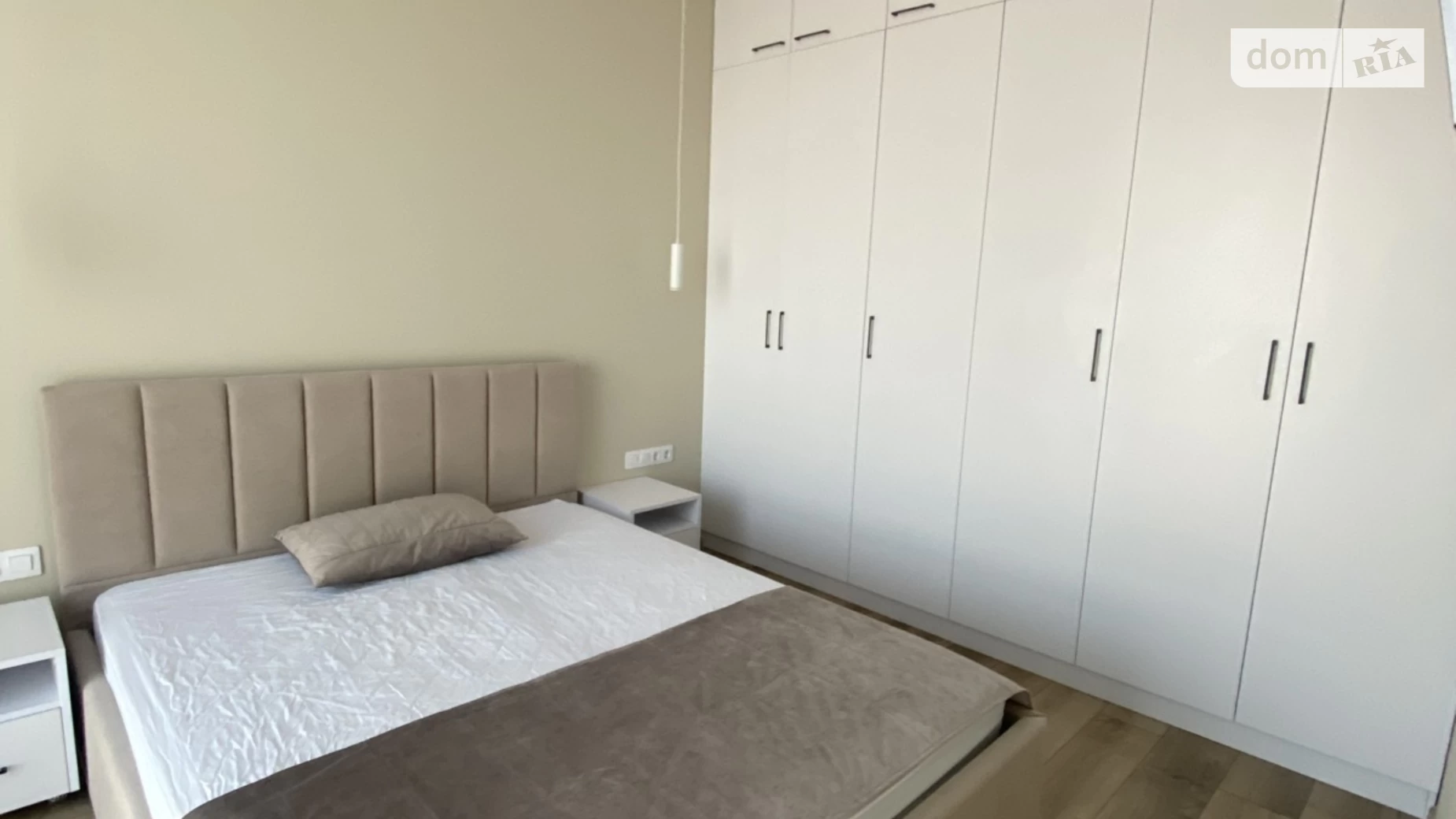 Сдается в аренду 1-комнатная квартира 45 кв. м в Днепре, ул. Костомаровская, 1А  - фото 2