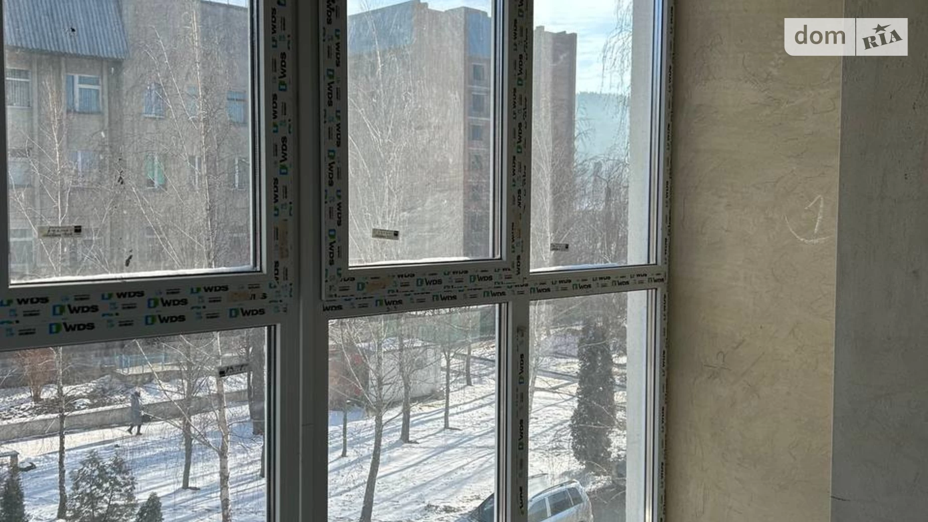 Продается 2-комнатная квартира 57.68 кв. м в Кременце, ул. Горбача - фото 2