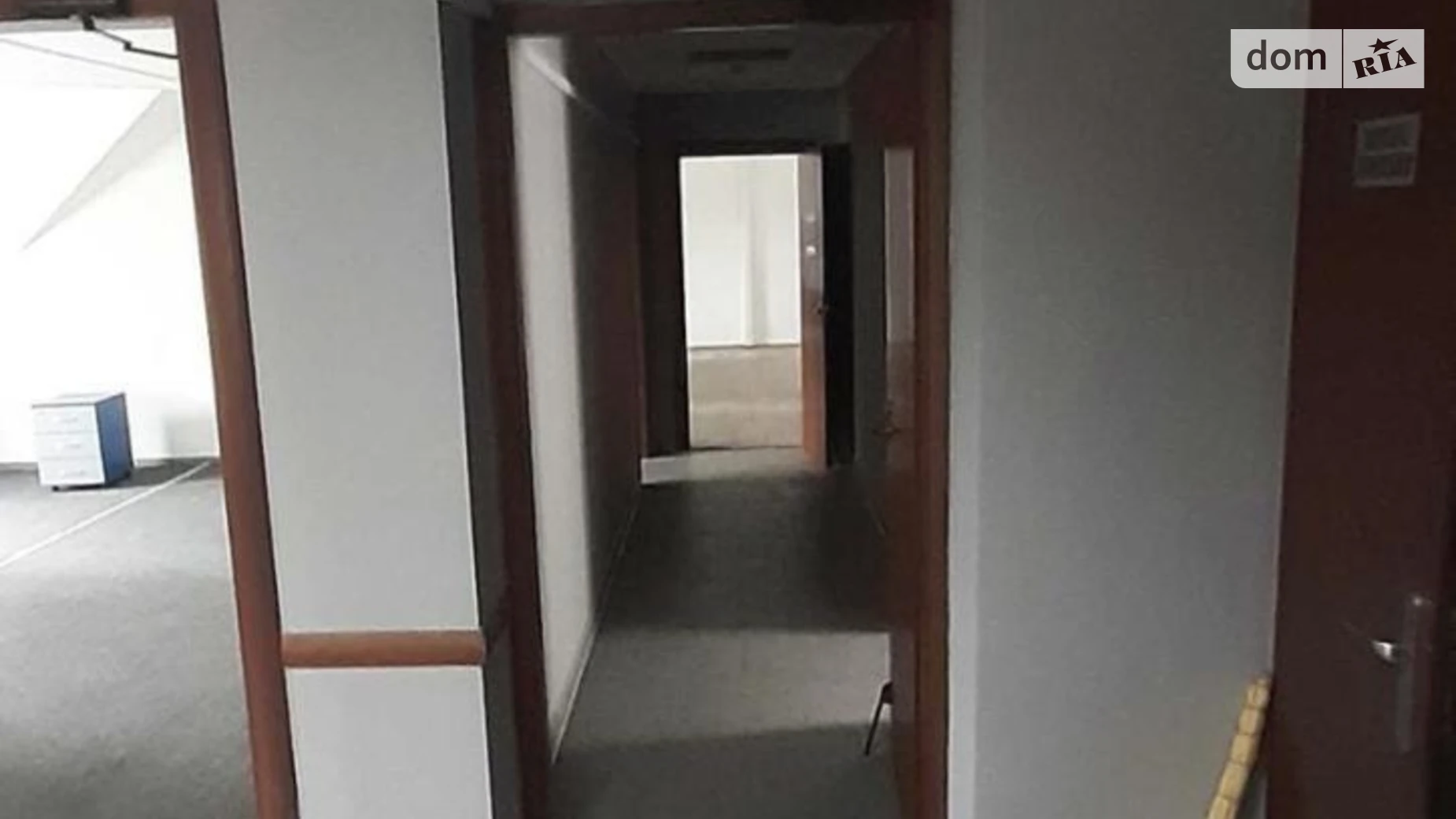 Сдается в аренду офис 122 кв. м в бизнес-центре, цена: 21960 грн - фото 4
