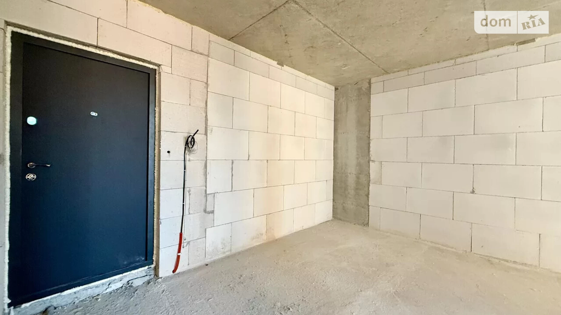 Продается 1-комнатная квартира 45 кв. м в Ивано-Франковске, ул. Крайковского - фото 2