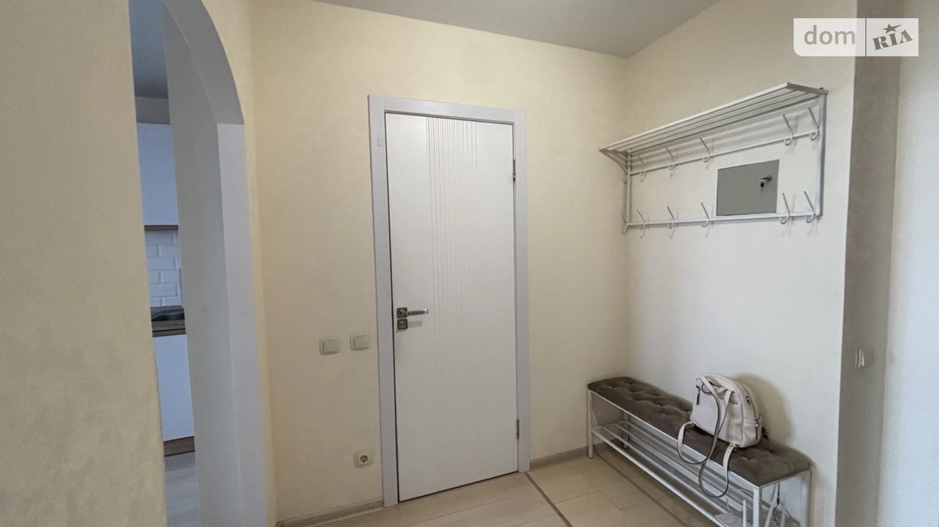 Продается 1-комнатная квартира 45.2 кв. м в Броварах, ул. Симоненко, 111 - фото 3