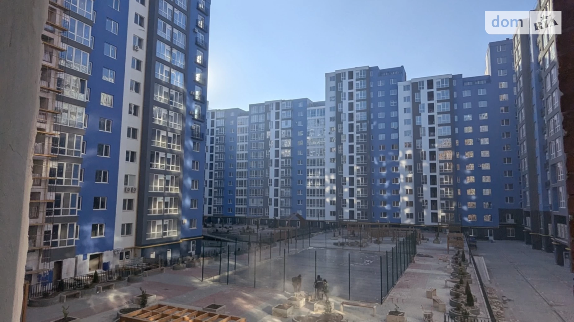 Продается 2-комнатная квартира 70.8 кв. м в Ивано-Франковске, ул. Княгинин, 44 - фото 3