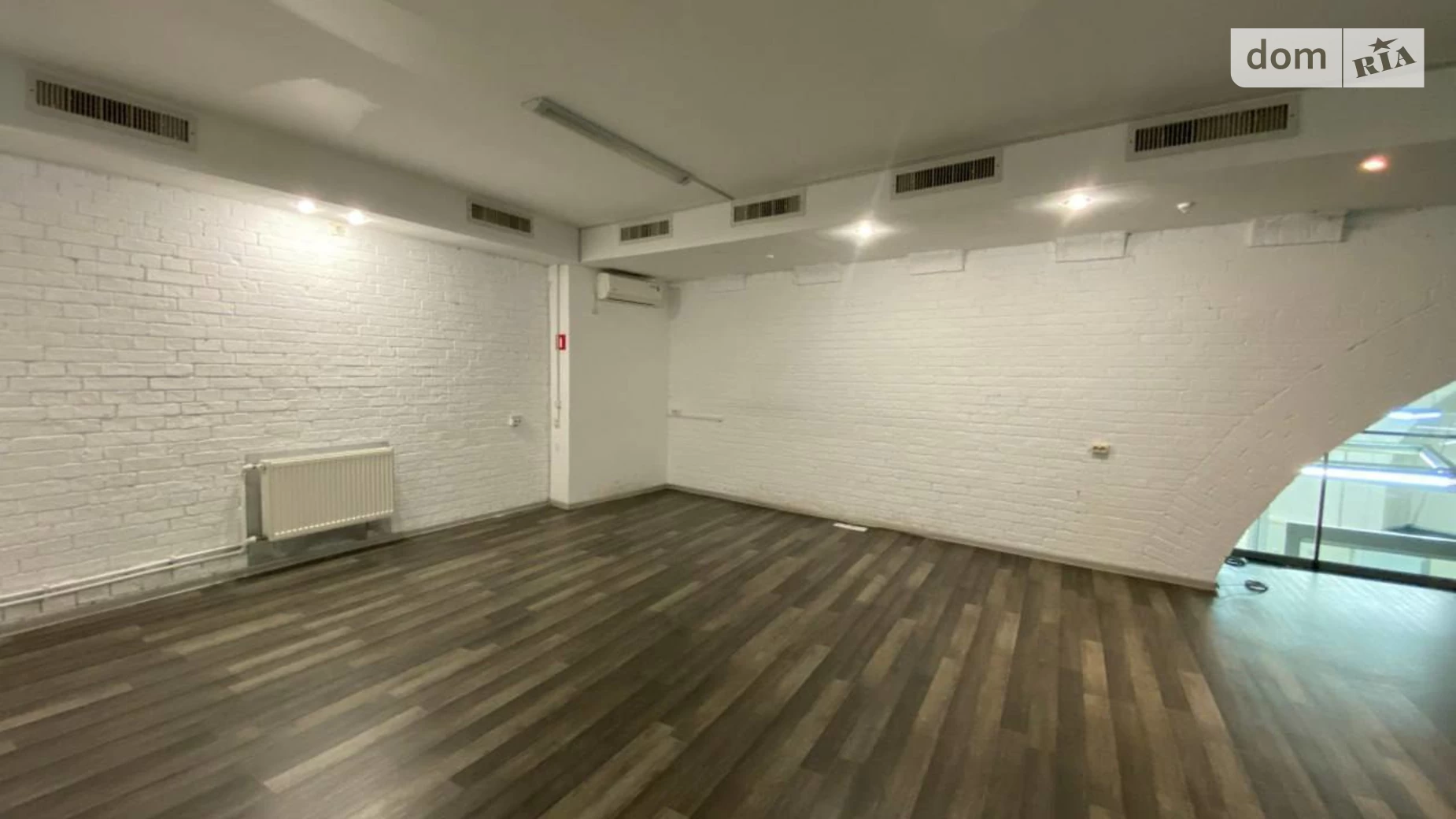 Сдается в аренду офис 465 кв. м в бизнес-центре, цена: 6000 $ - фото 4