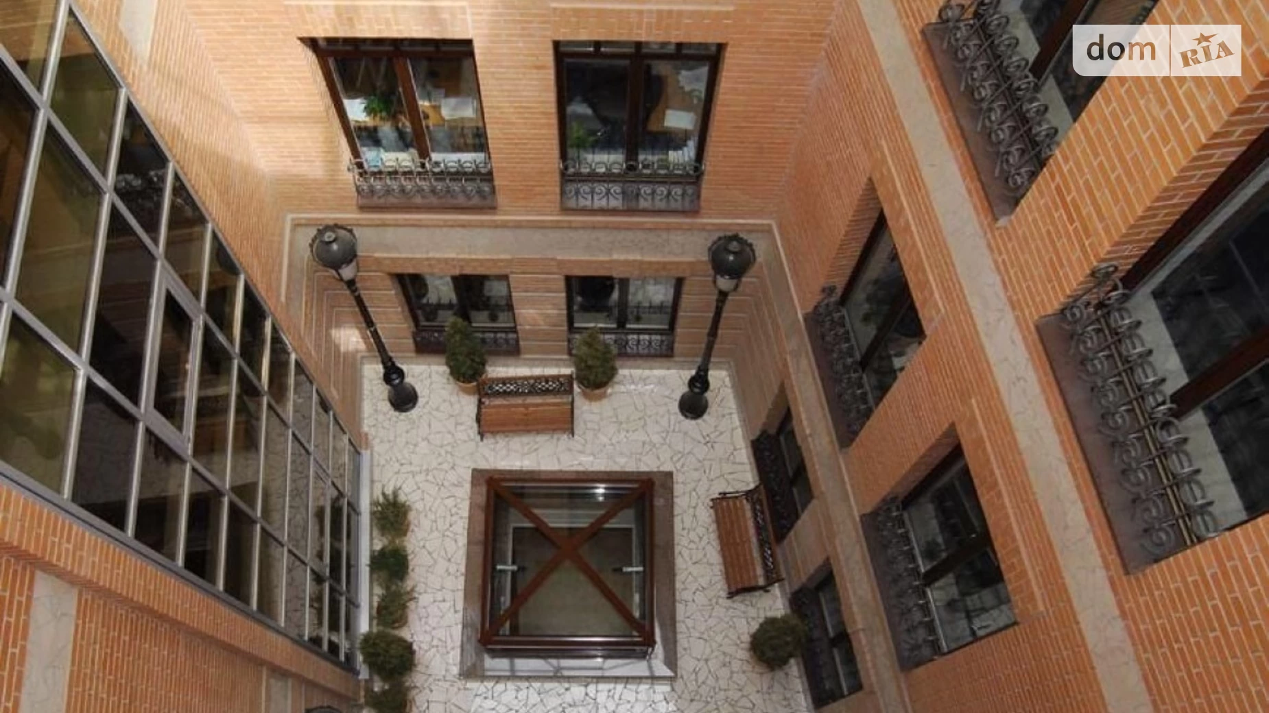 Сдается в аренду офис 464 кв. м в бизнес-центре, цена: 12528 $ - фото 4