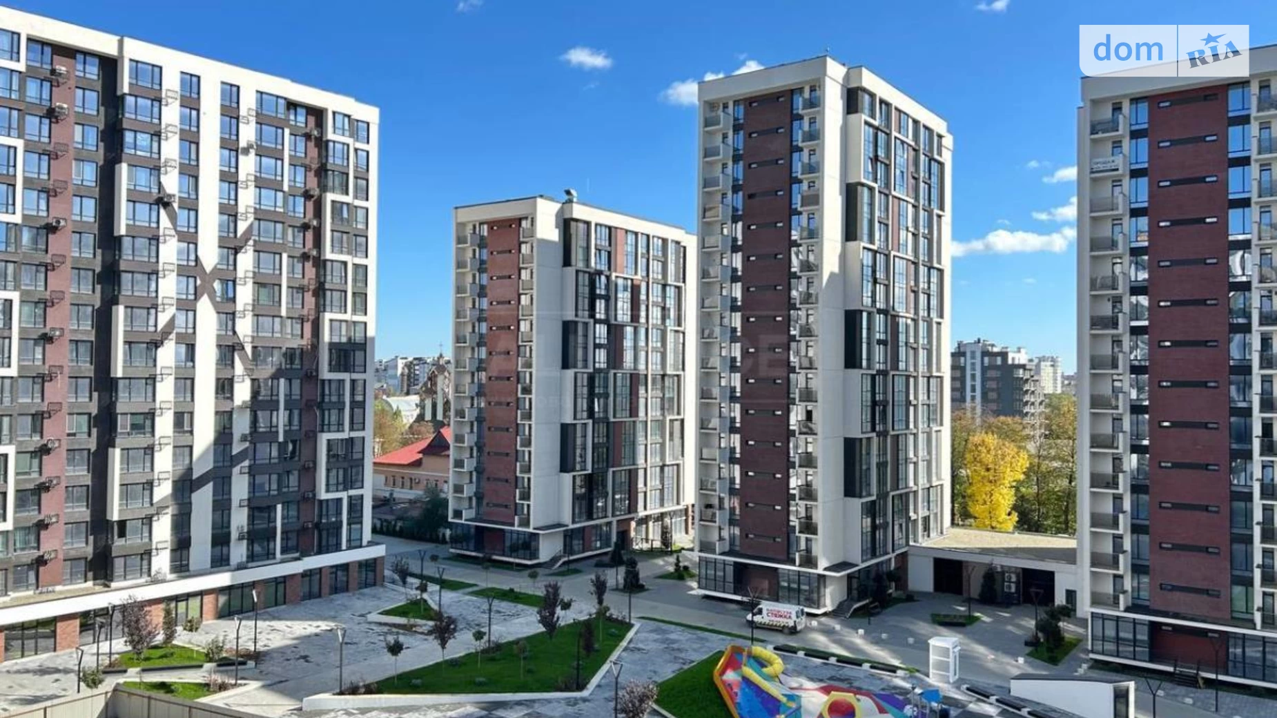 Продается 2-комнатная квартира 73.6 кв. м в Ивано-Франковске, ул. Ленкавского, 34/3 - фото 2